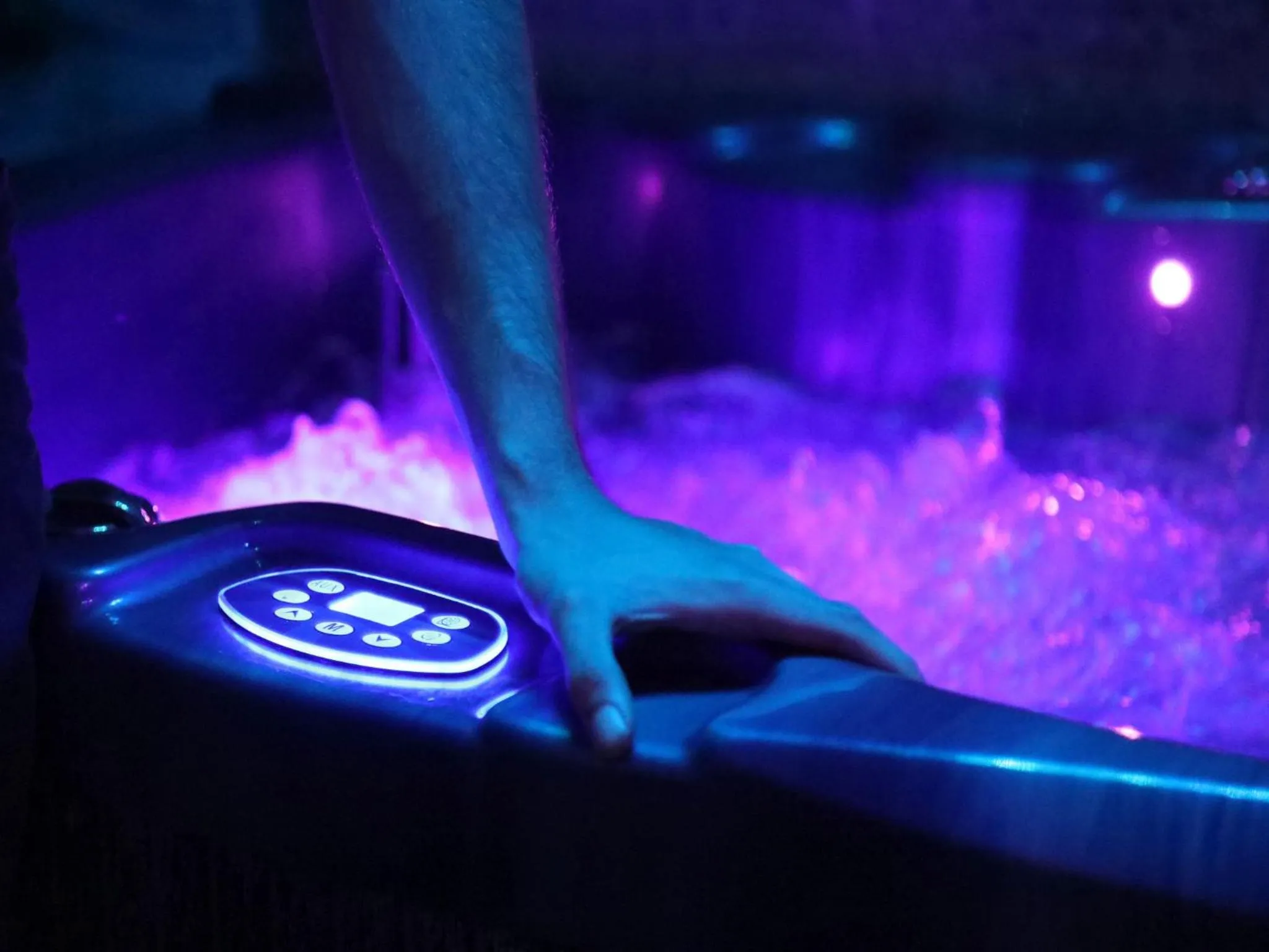 Hot Tub in Hotel Villa