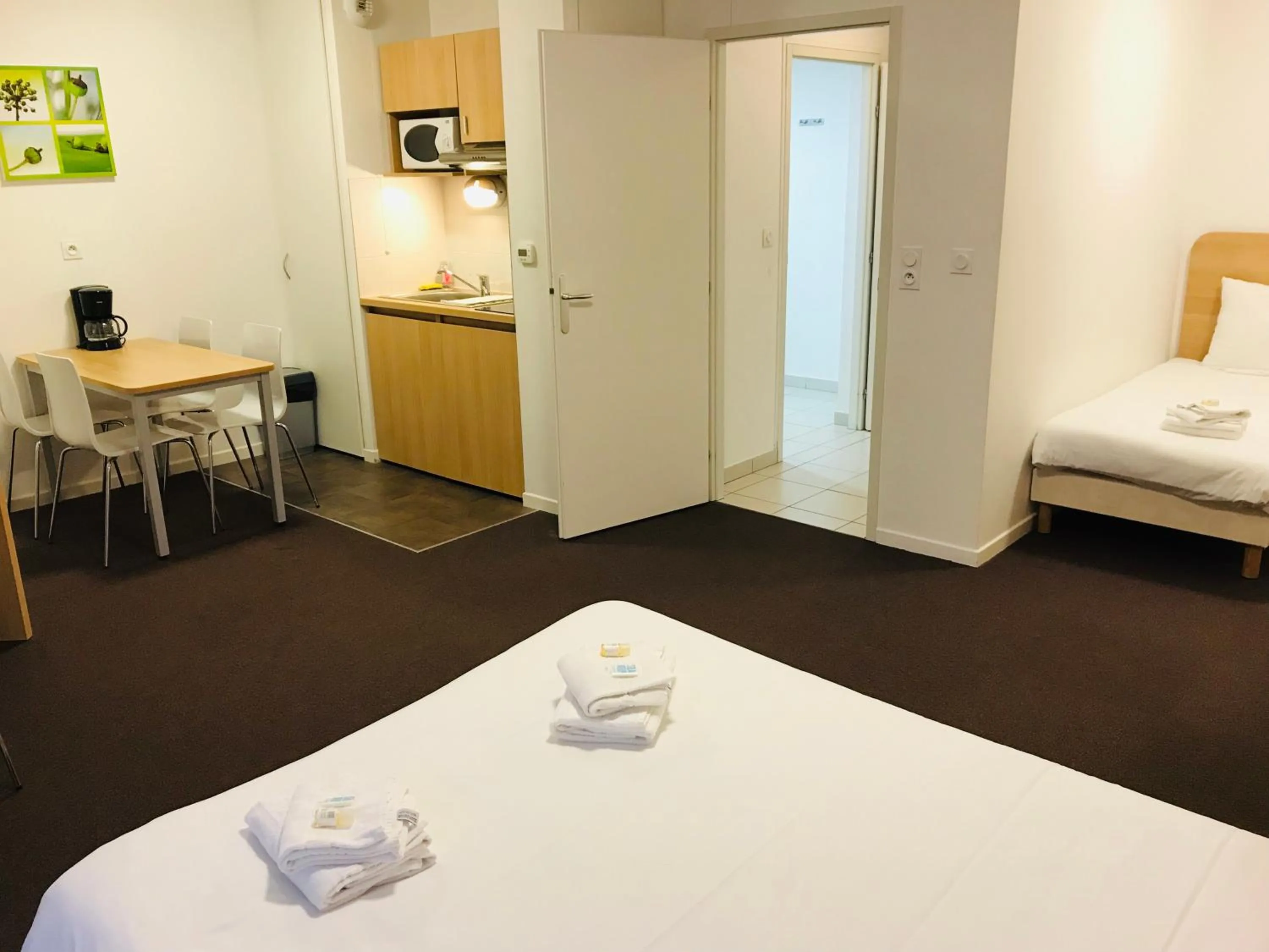 Bed in The Originals Residence, Kosy Appart'hotels Troyes City & Park