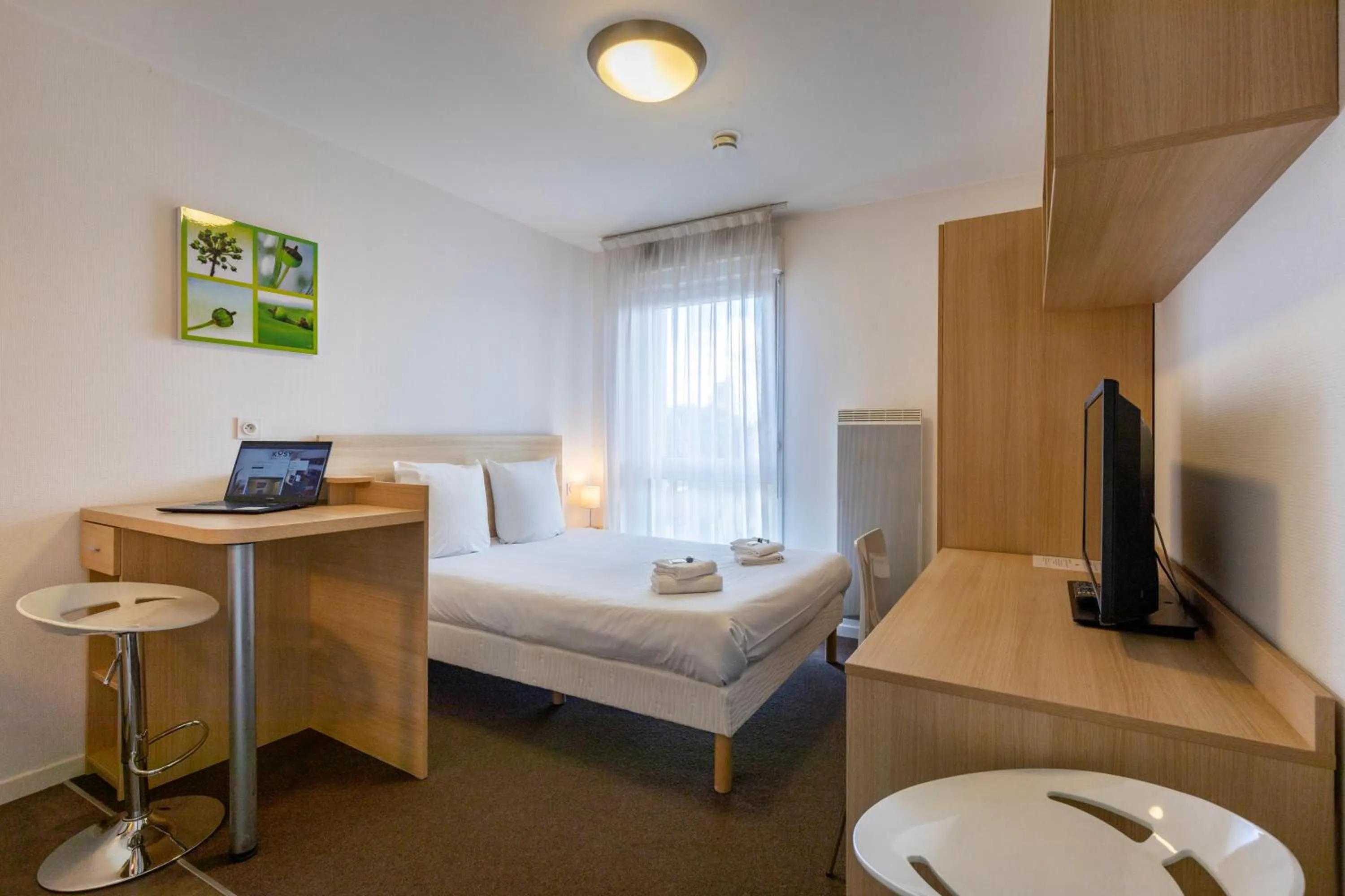 Bed in The Originals Residence, Kosy Appart'hotels Troyes City & Park