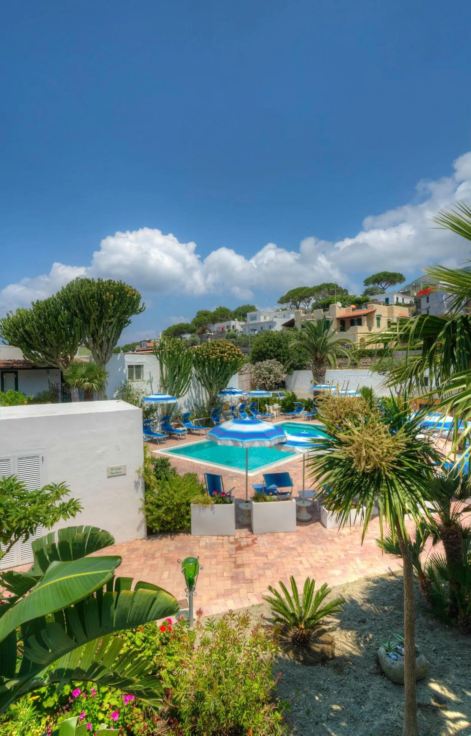 Swimming Pool in Hotel Imperamare