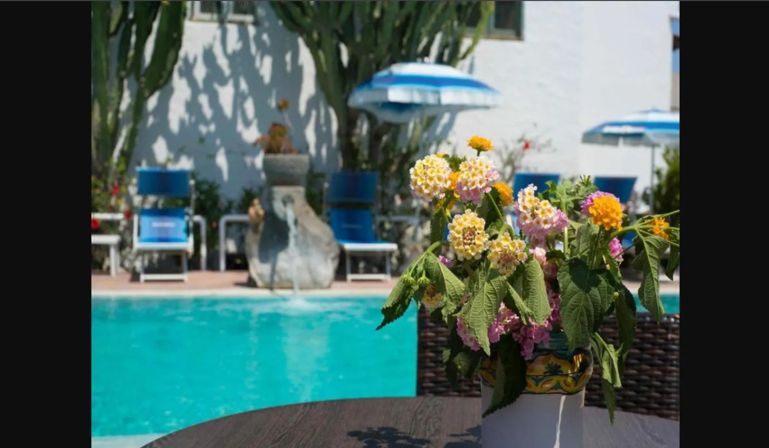 Swimming Pool in Hotel Imperamare