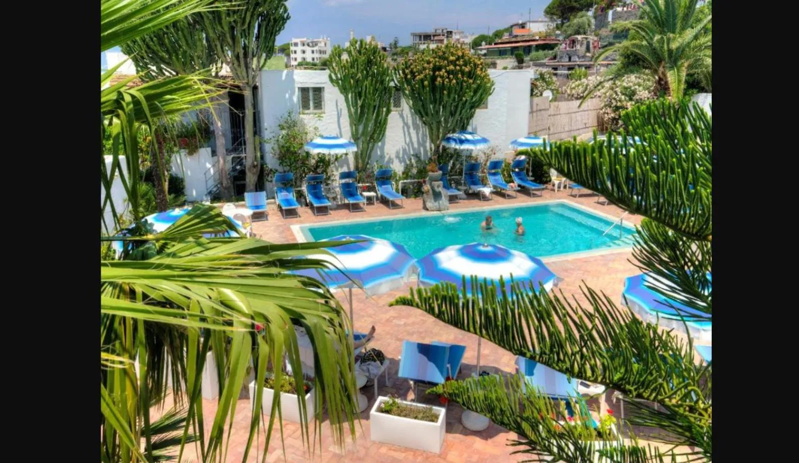 Swimming Pool in Hotel Imperamare