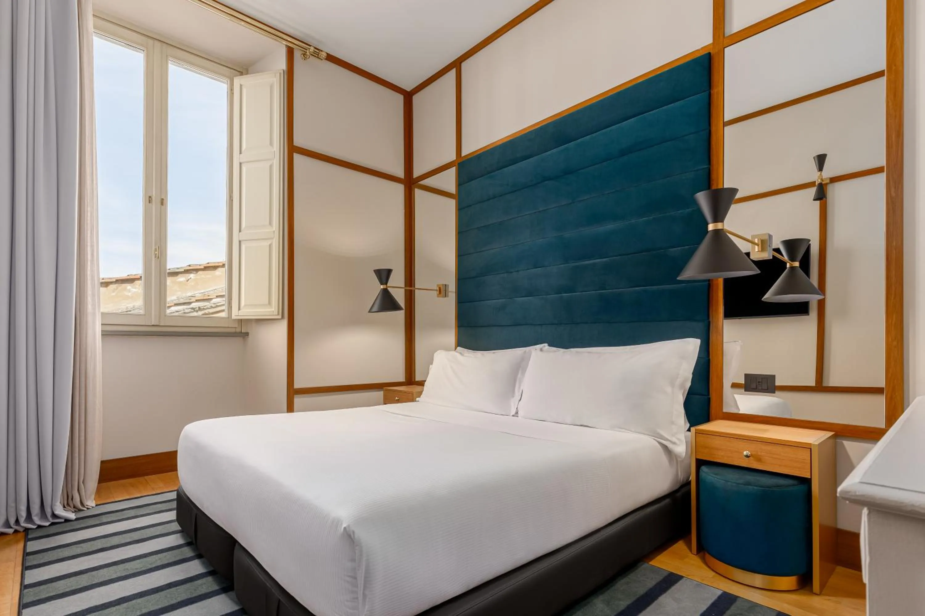 Bed in Room Mate Luca, Florence