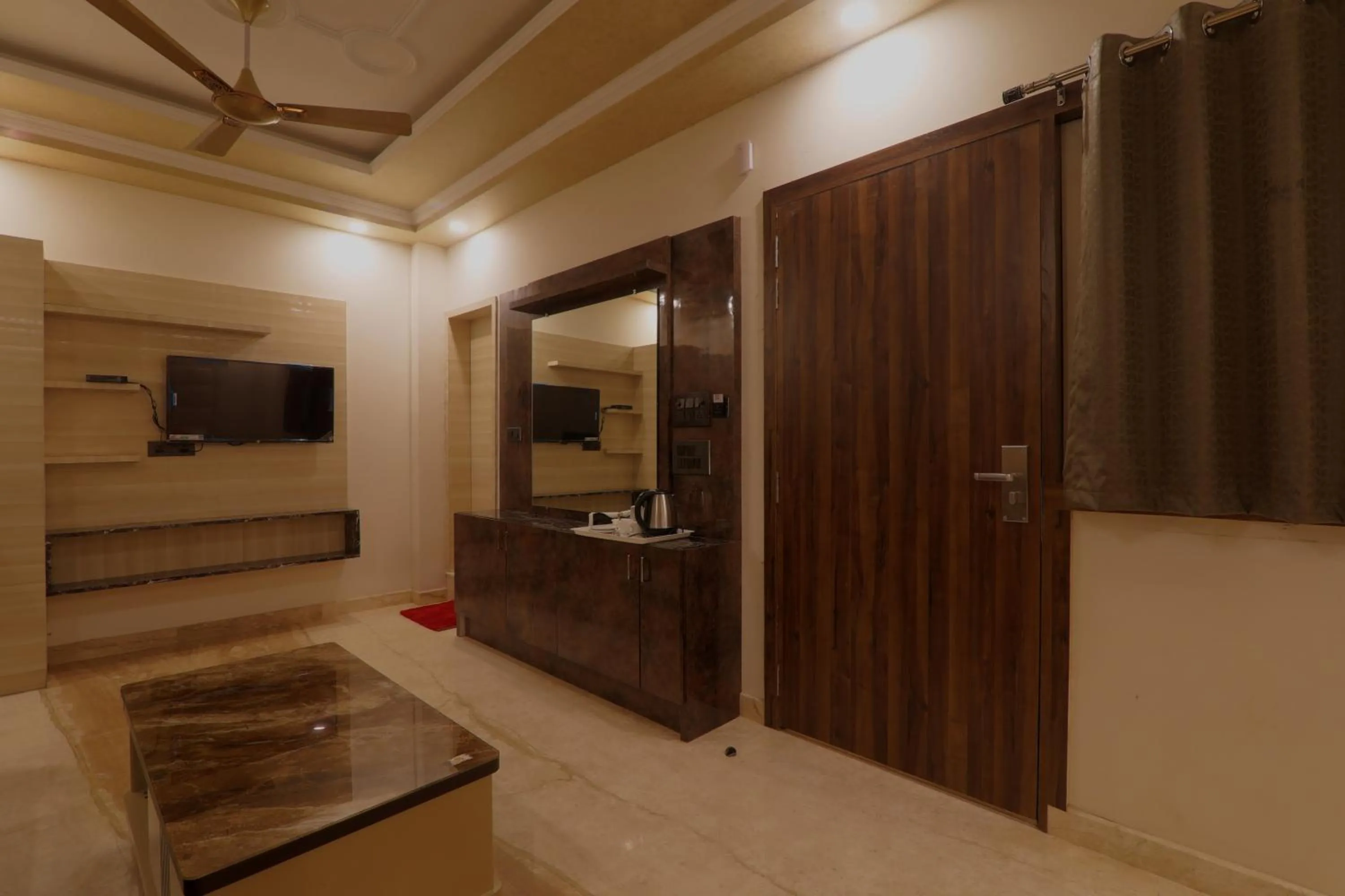 TV and multimedia in Shri Tirupati Residency