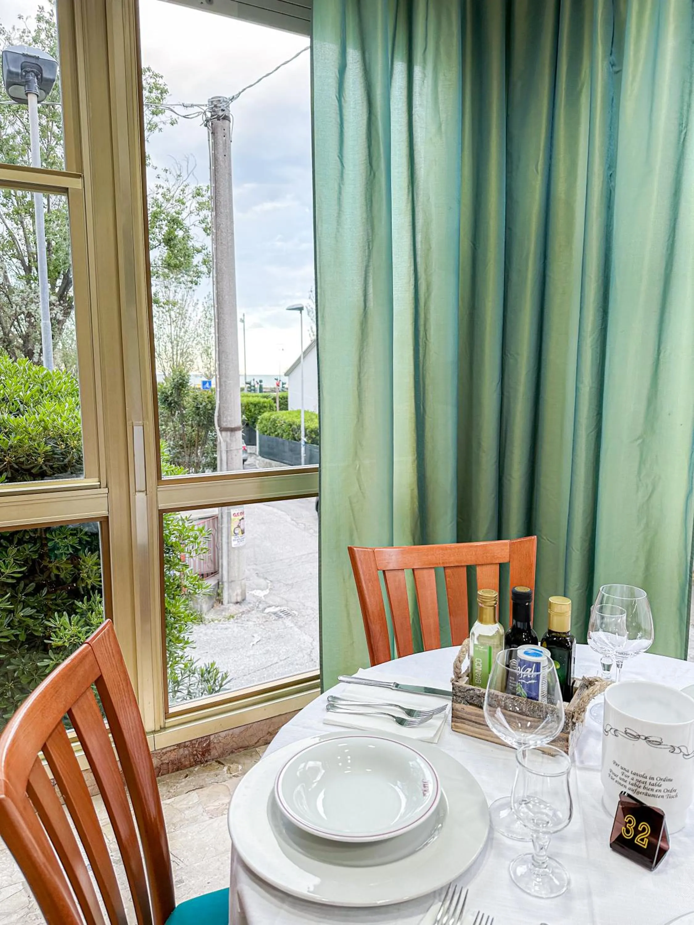 Restaurant/places to eat in Hotel Ilde