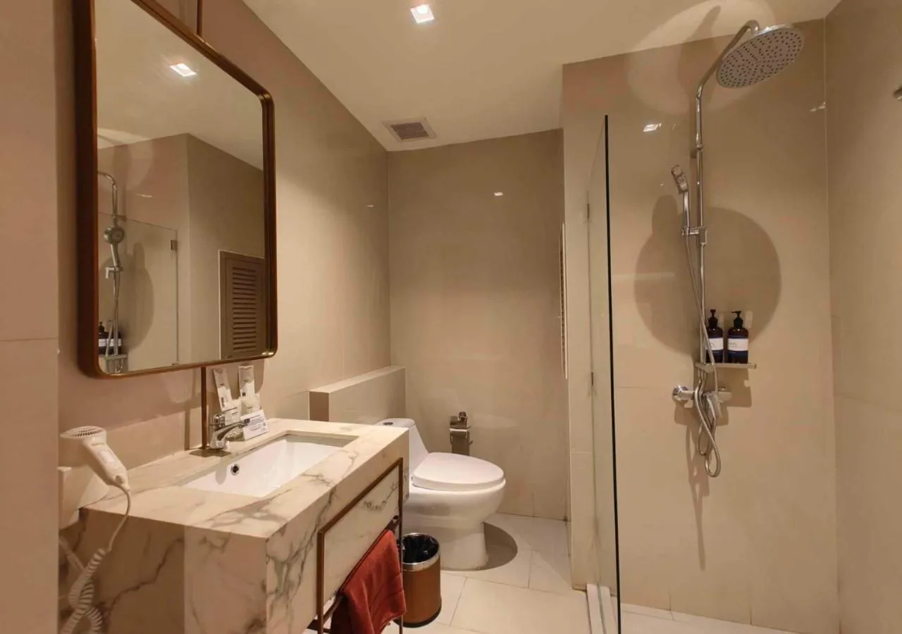 Shower in Away Bangkok Riverside Kene