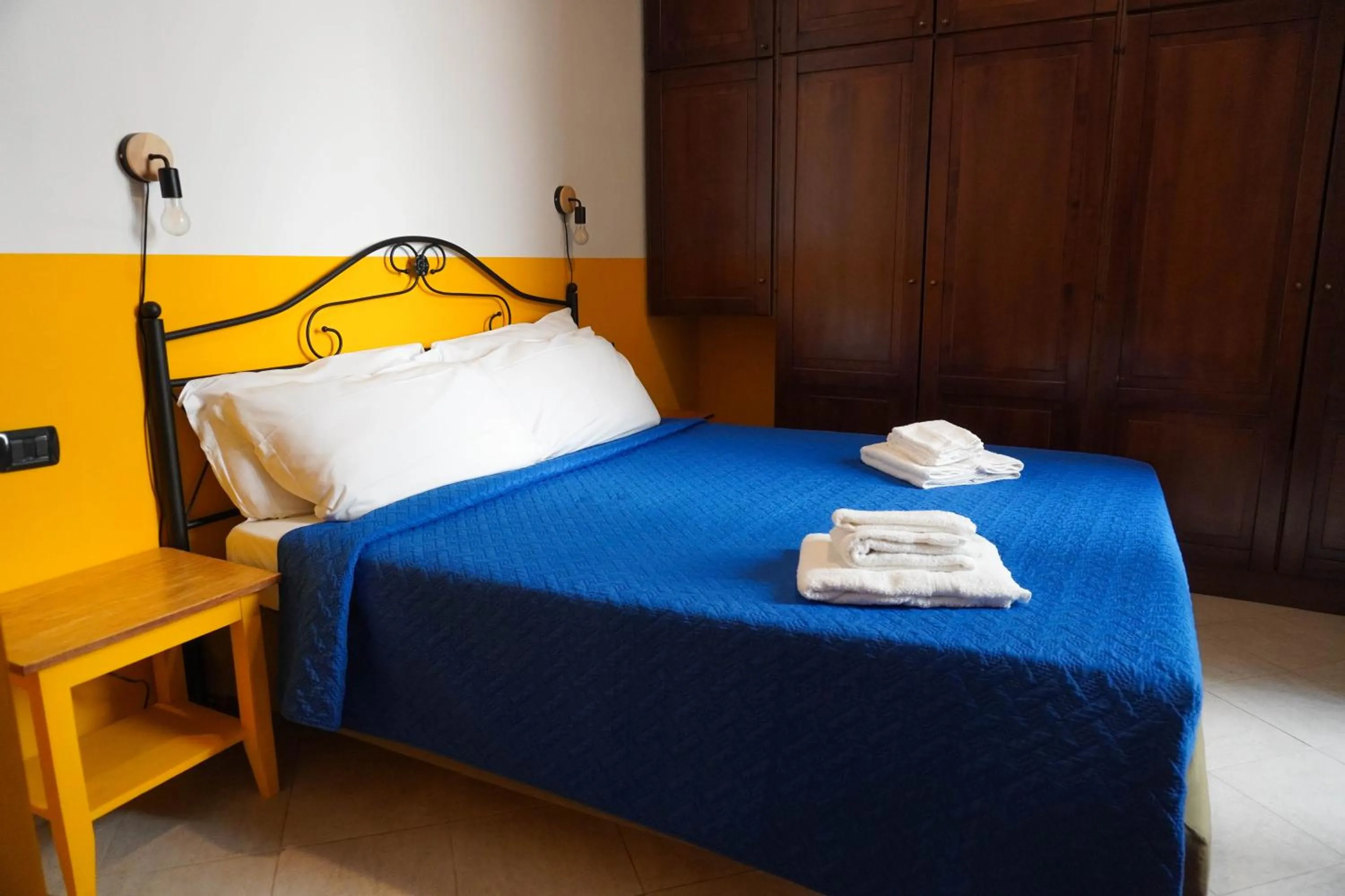 Bed in Case Così Apartments - Napoli