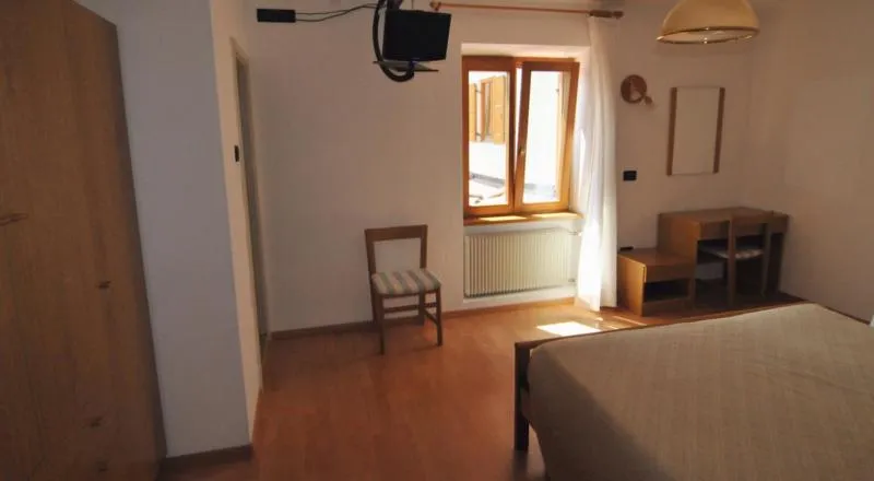 Photo of the whole room, Bed in Al Pian Garnì - B&B & Pizza