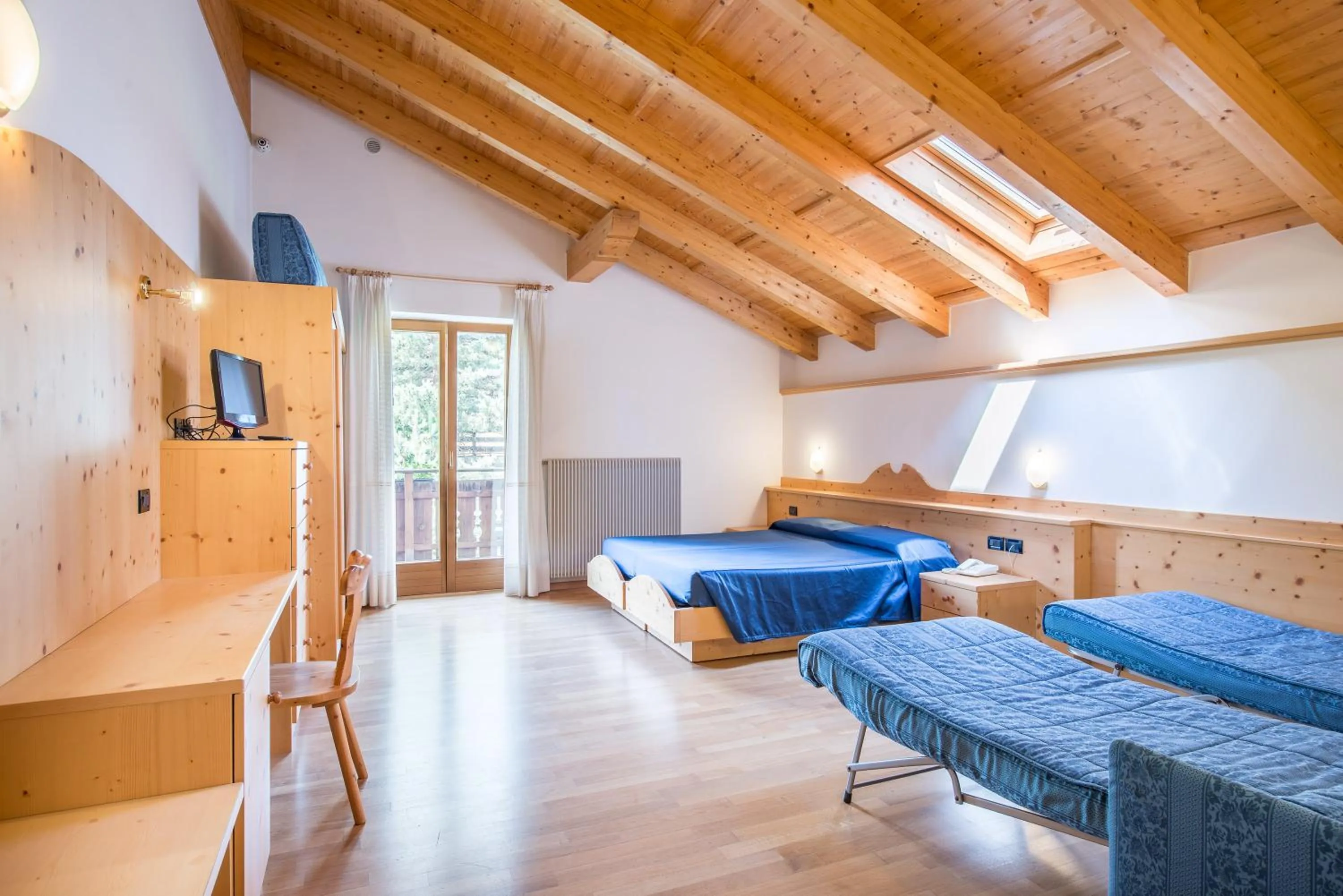 Photo of the whole room in Al Pian Garnì - B&B & Pizza