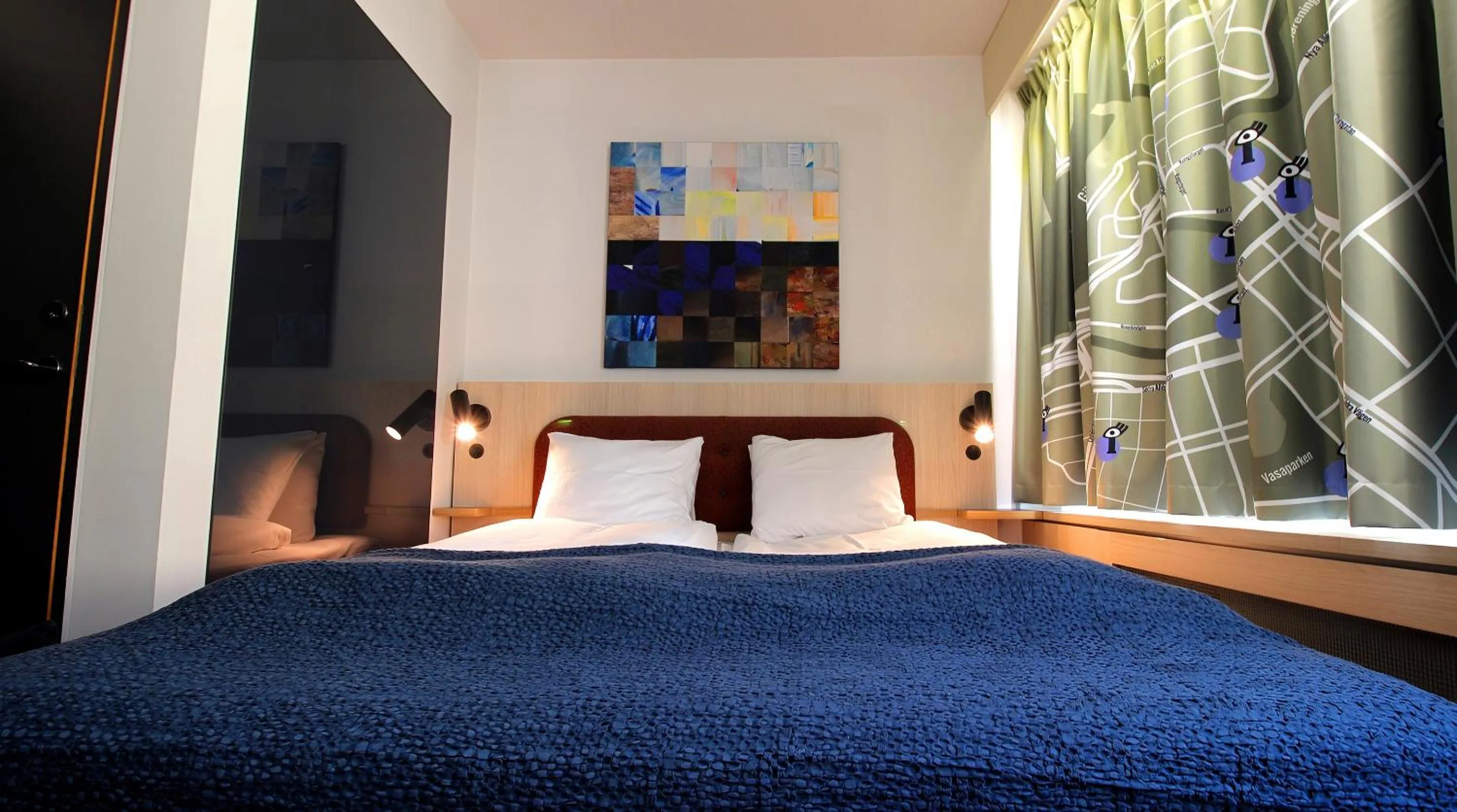 Bed in Comfort Hotel City