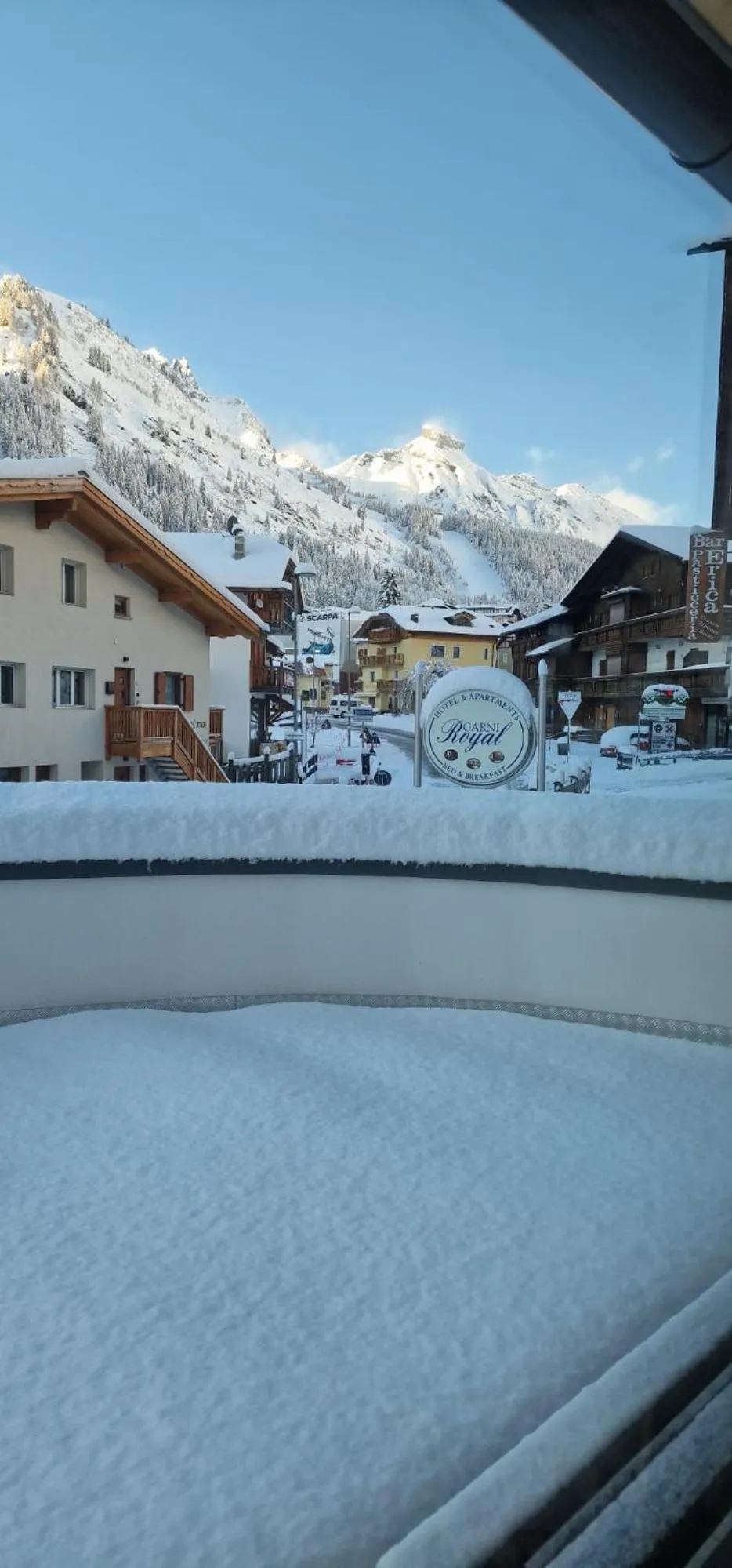 Property logo or sign in Hotel Garni Royal