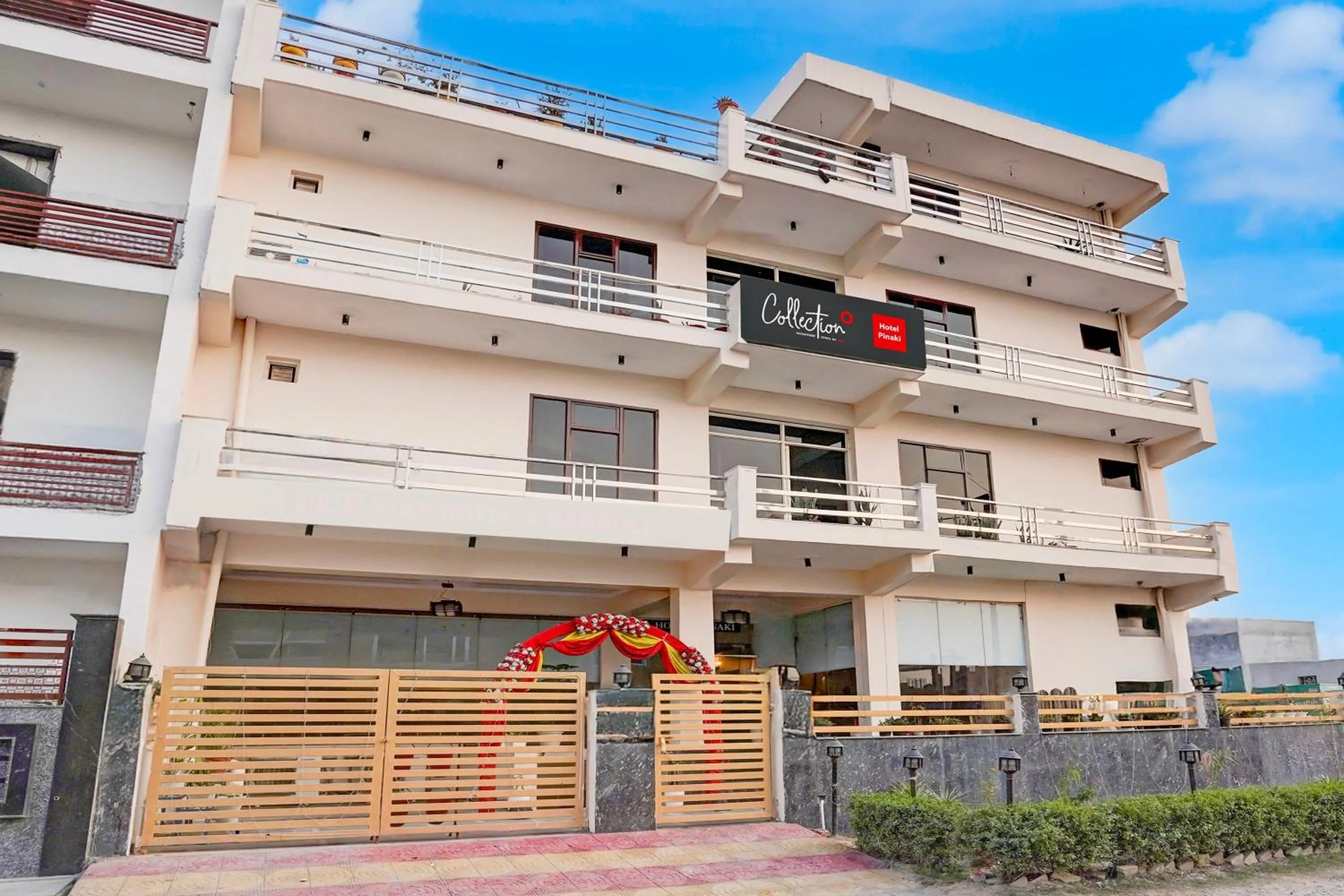 Facade/entrance in Pinaki Hotels & Resorts