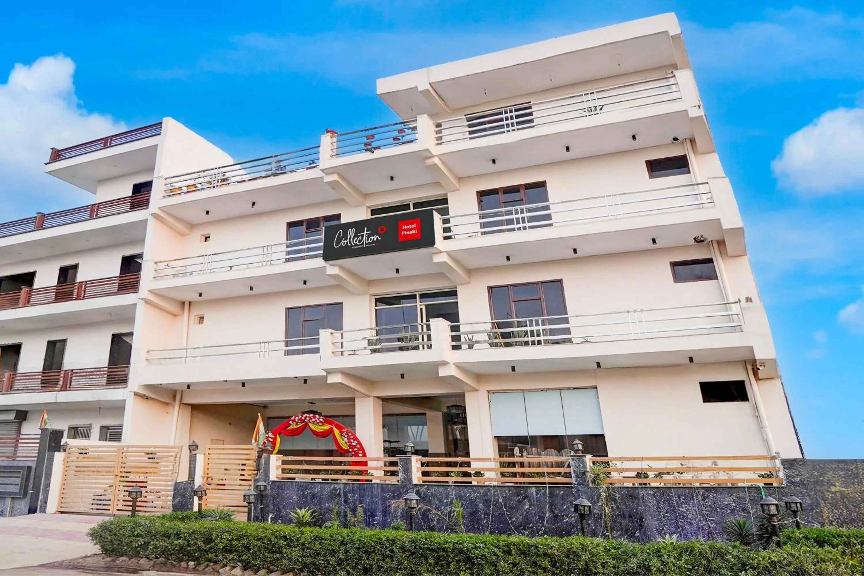 Facade/entrance in Pinaki Hotels & Resorts