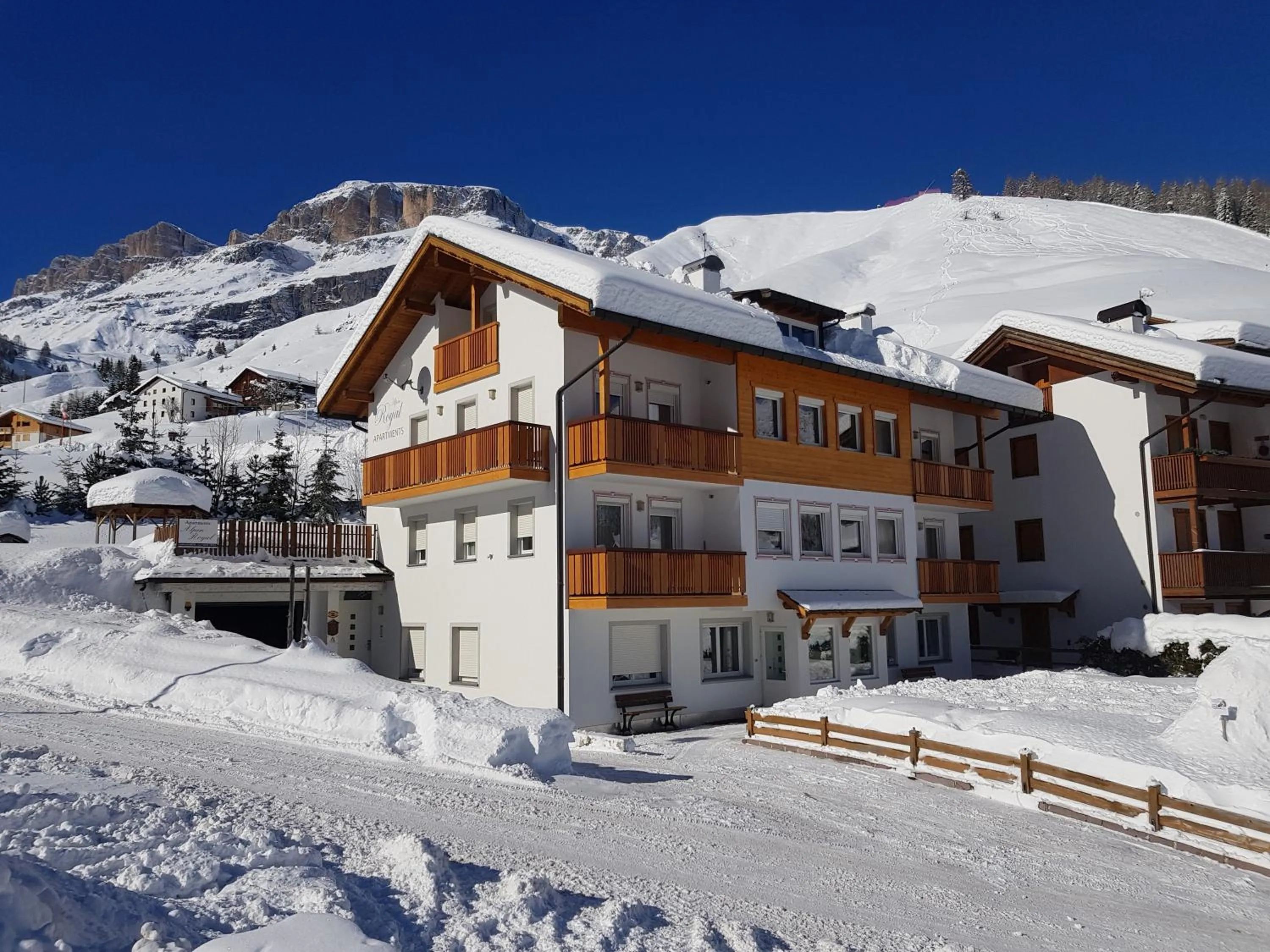 Apartments Alpenroyal Arabba - Check-in at Garni Royal