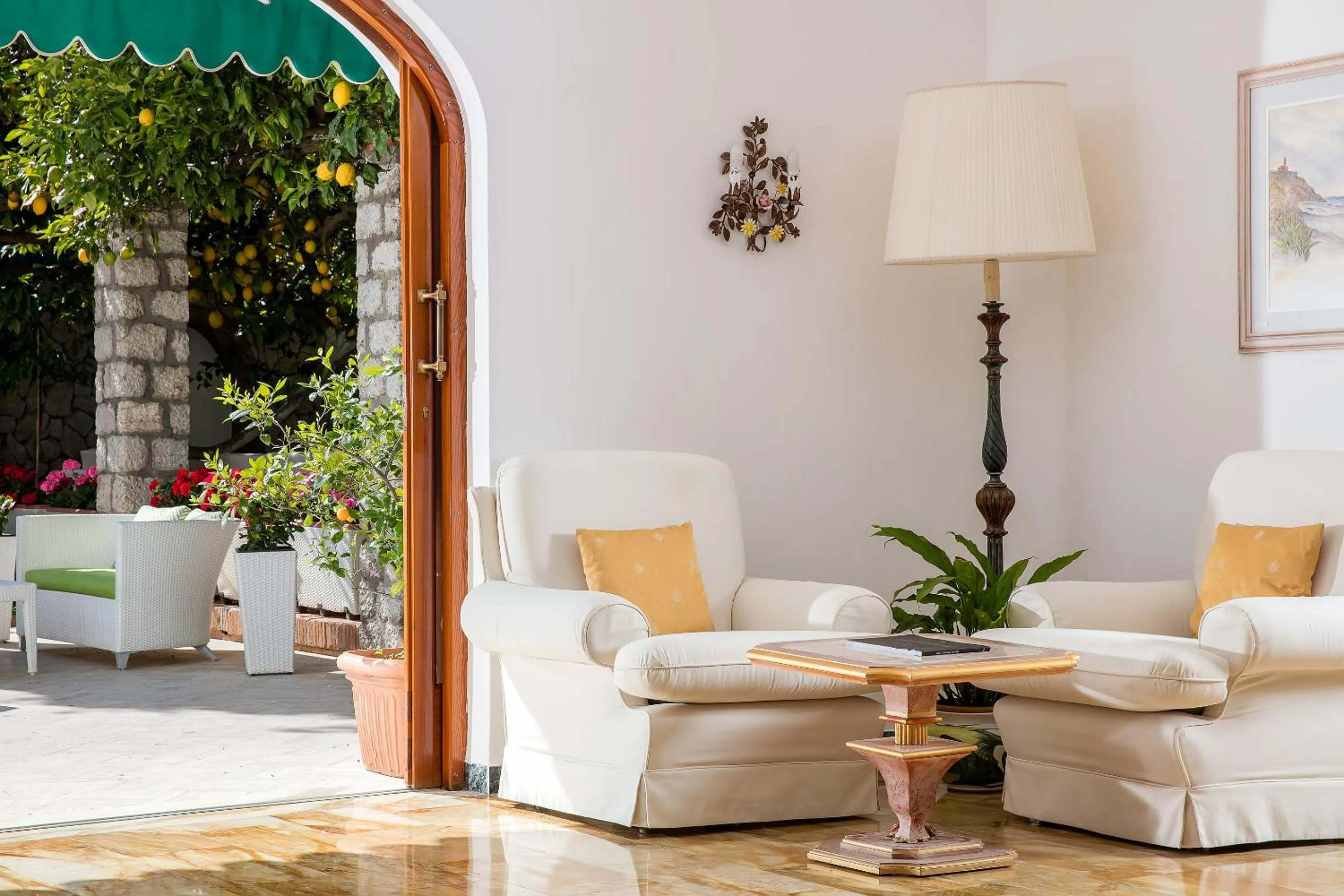 Lobby or reception in Hotel Syrene