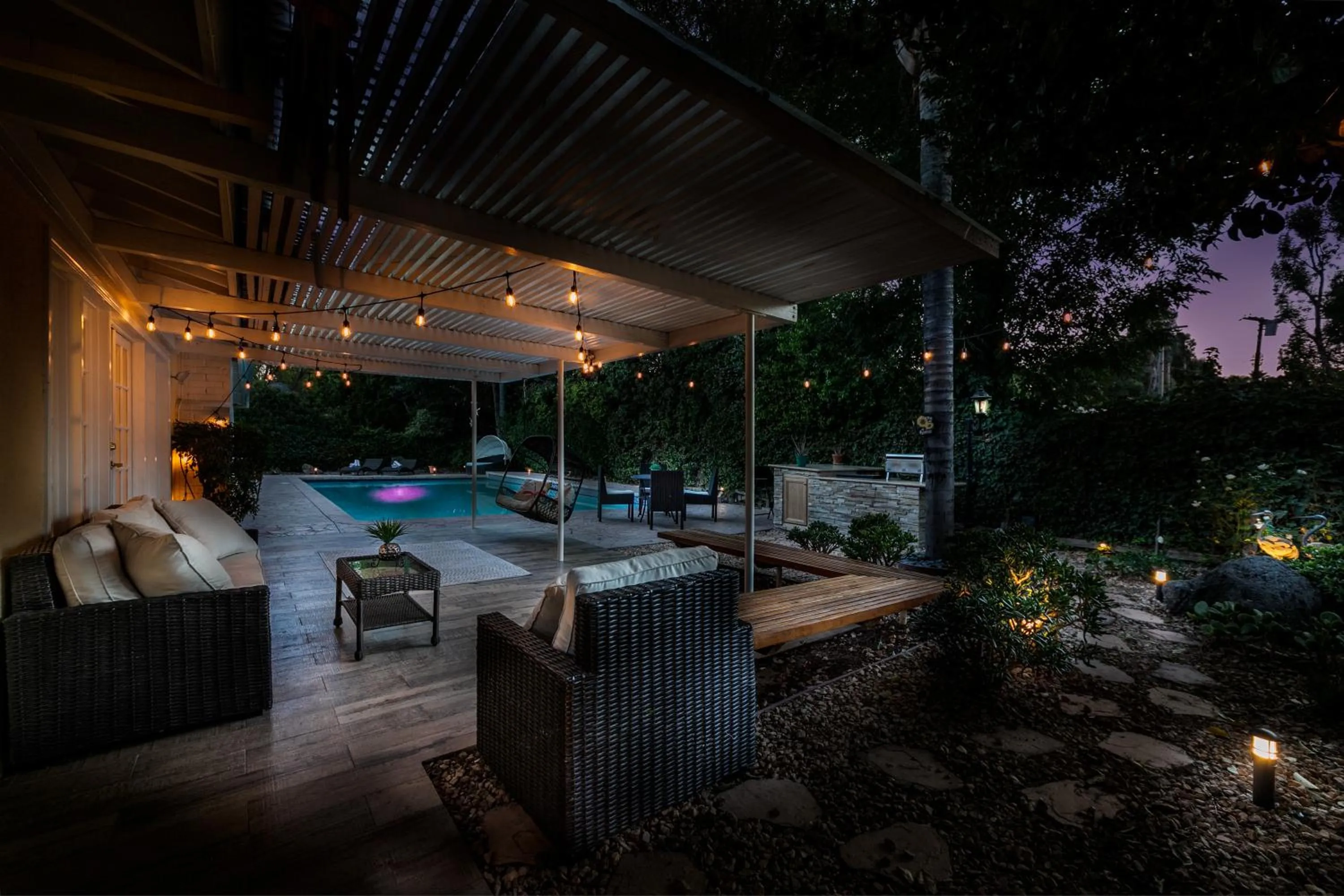 Villa Sausalito - Newly Designed 4BR HOUSE & POOL by Topanga