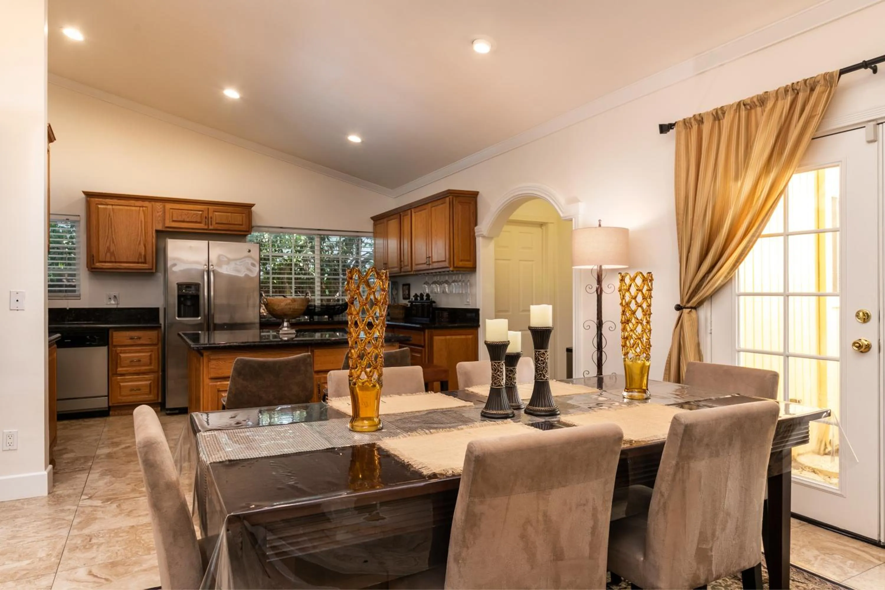 Villa Sausalito - Newly Designed 4BR HOUSE & POOL by Topanga