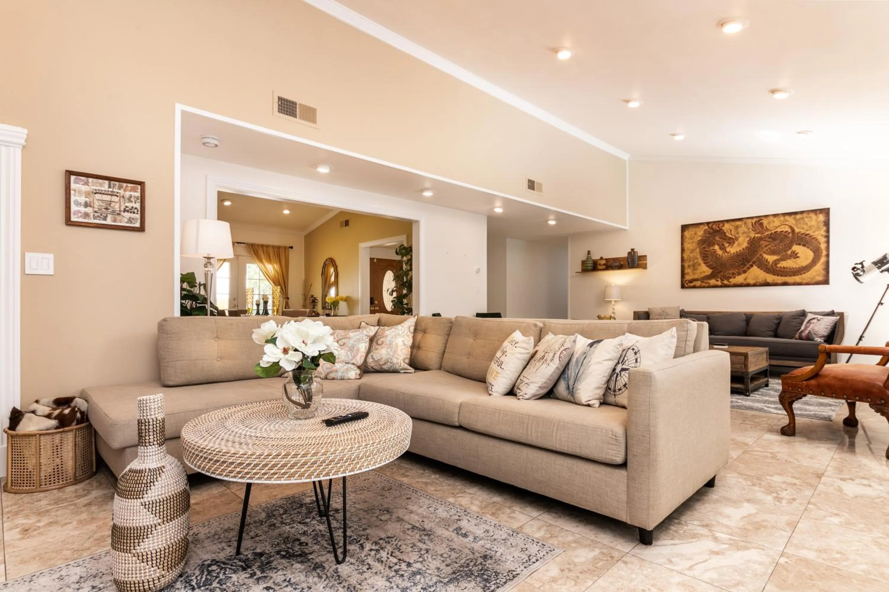 Villa Sausalito - Newly Designed 4BR HOUSE & POOL by Topanga