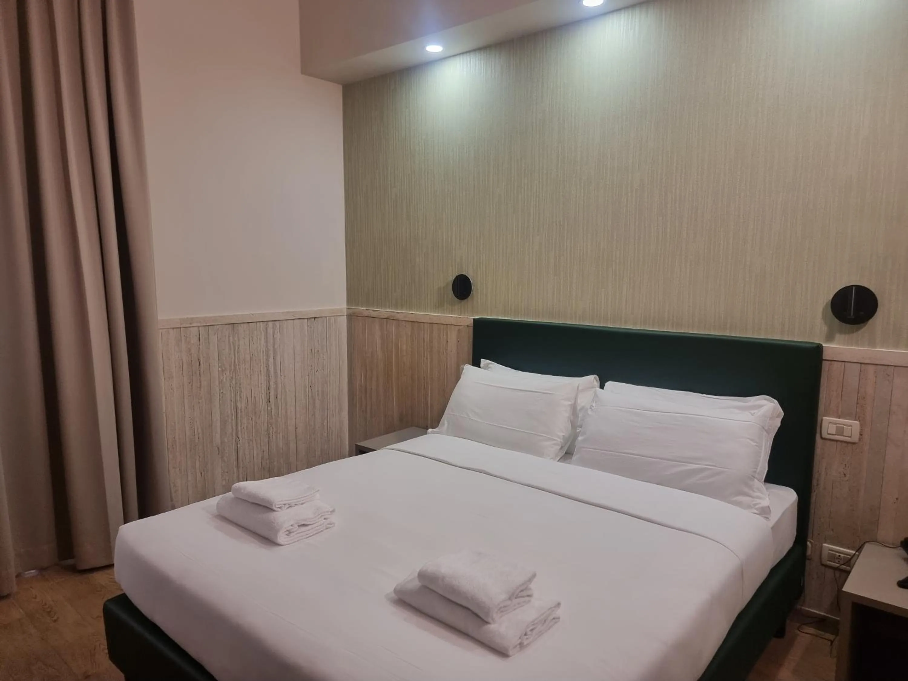 Bed in Hotel Pyramid