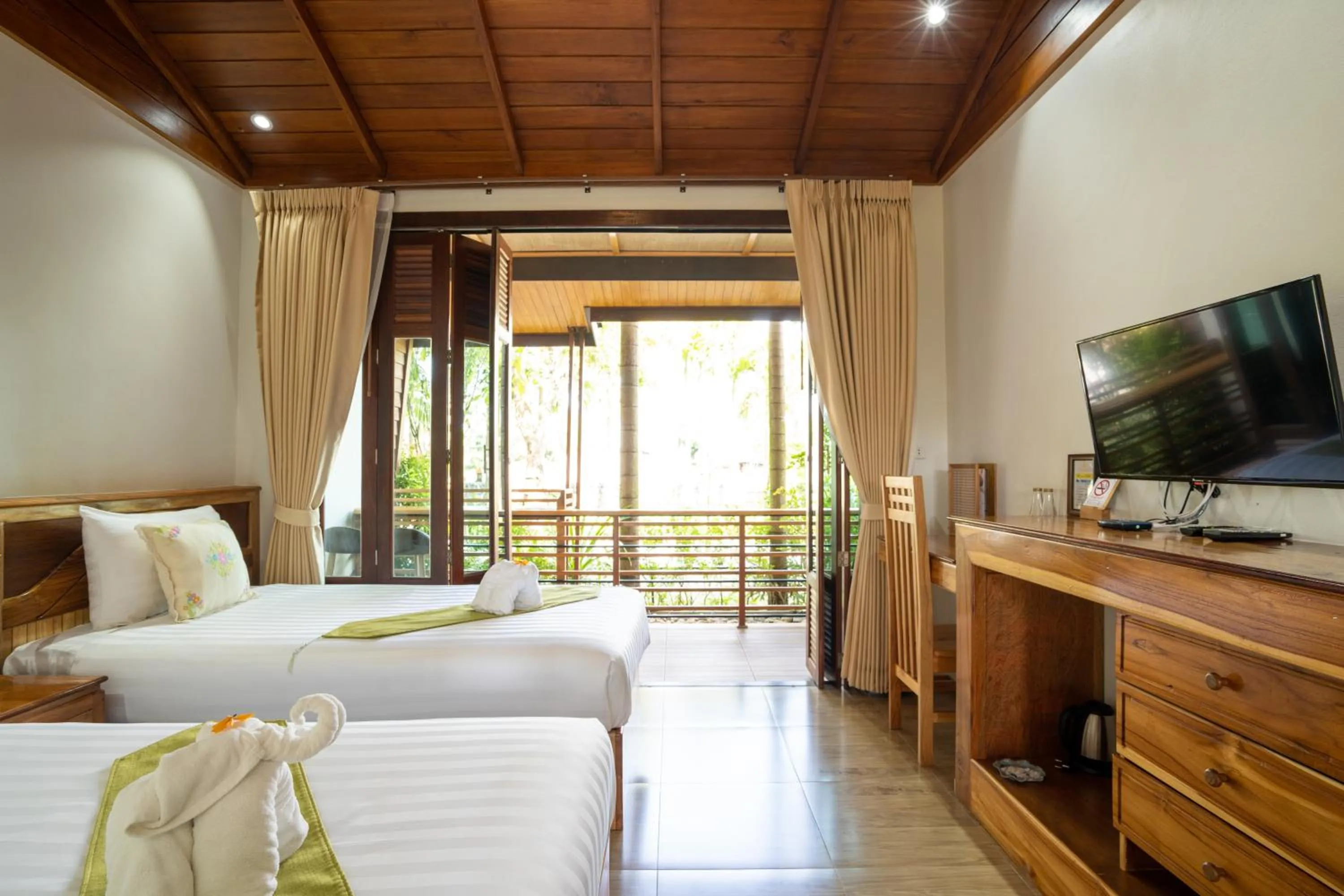 Bed in Merry Spa & Resort