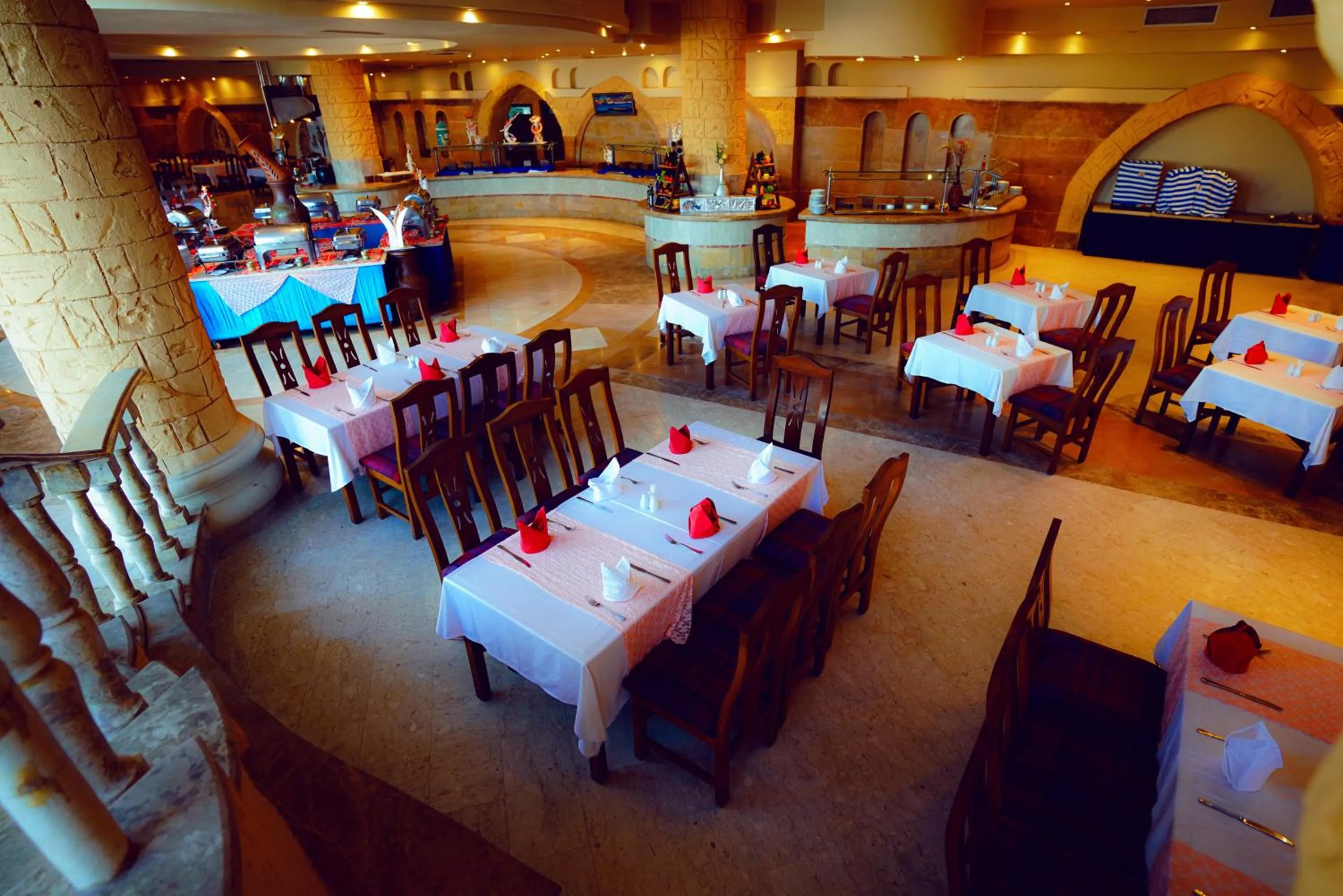 Restaurant/places to eat, Bed in Utopia Beach Club