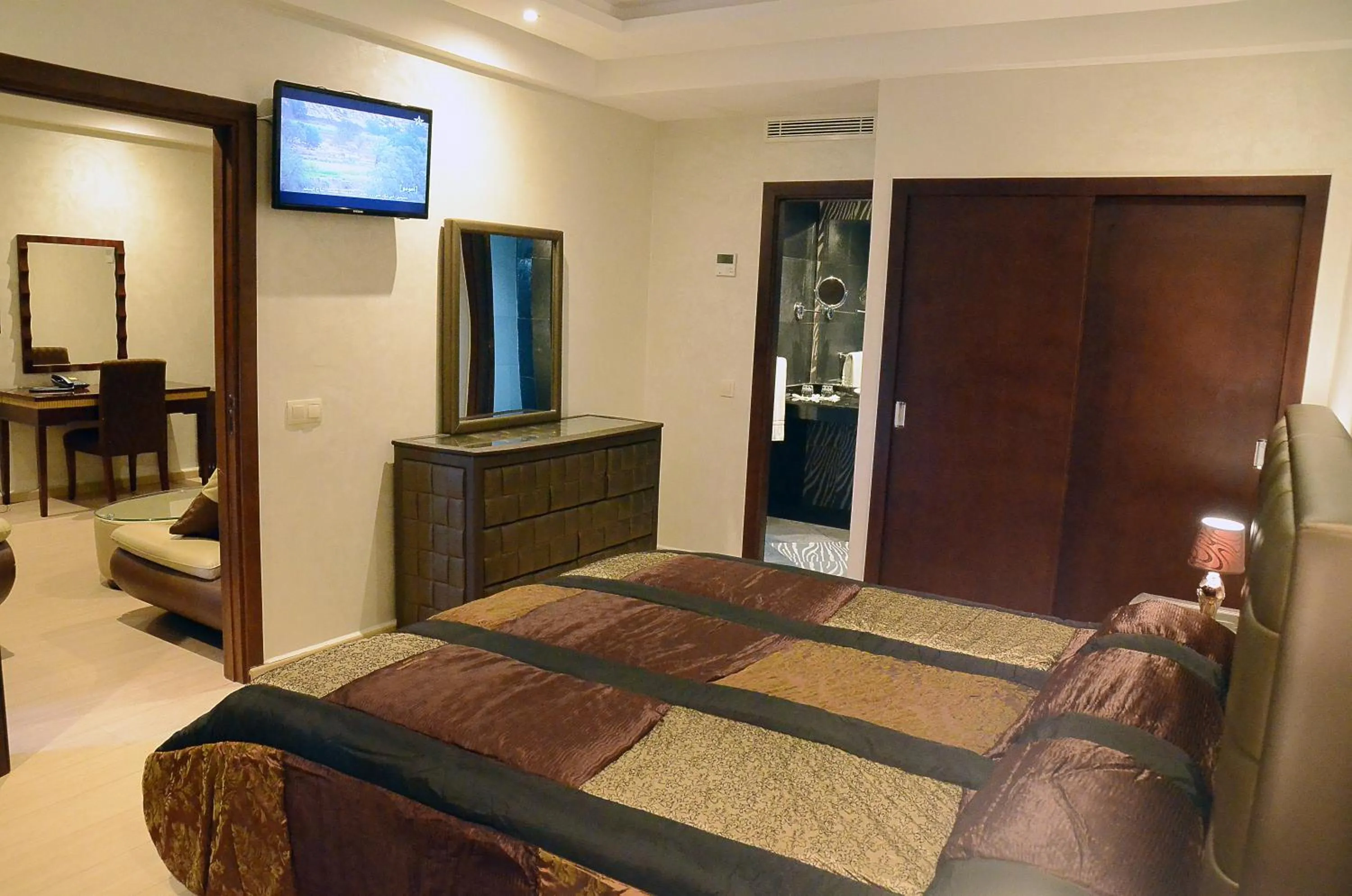 Photo of the whole room, Bed in Hotel Chams