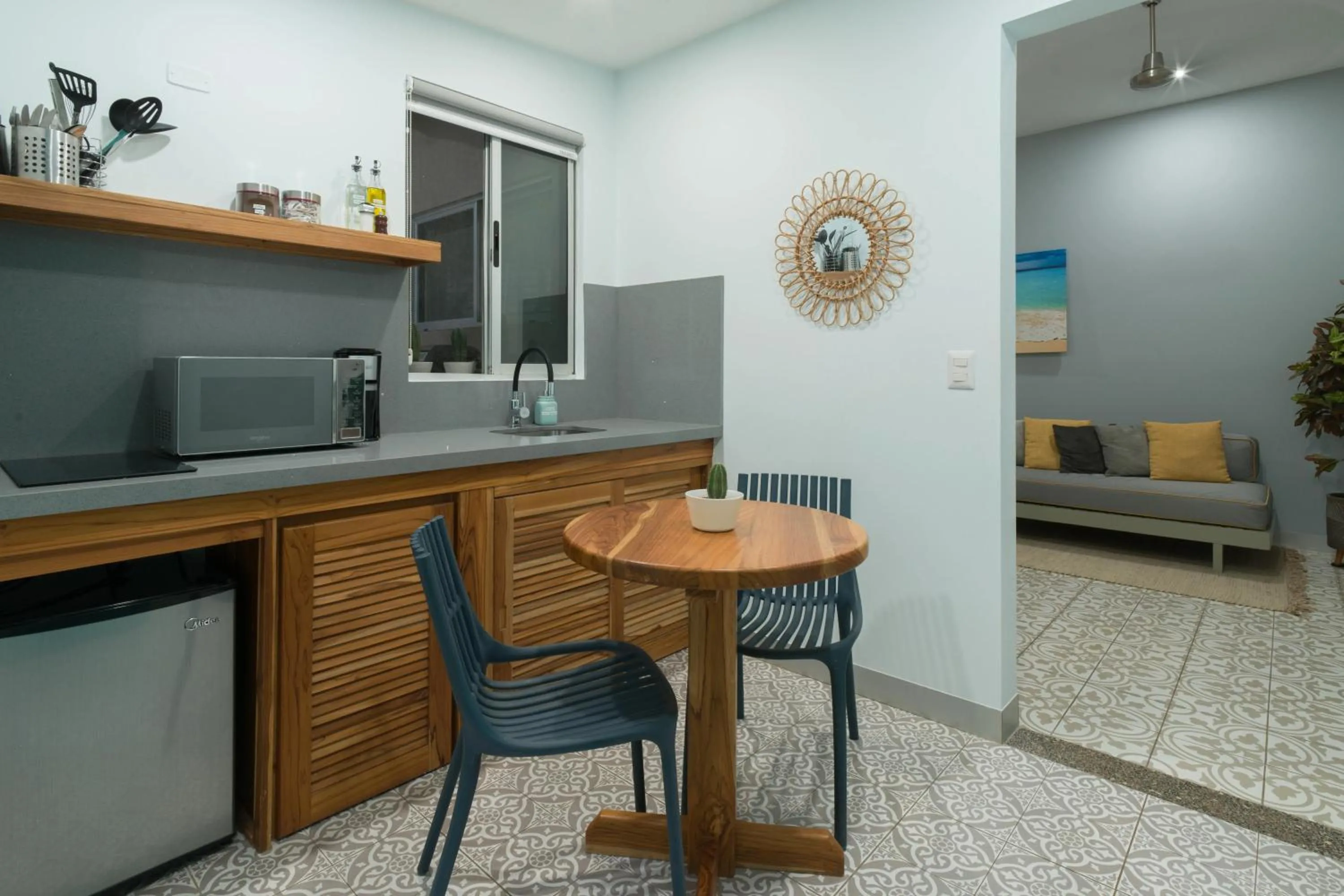 Kitchen or kitchenette in Tamarindo Bay Boutique Hotel, Apartments & Suites
