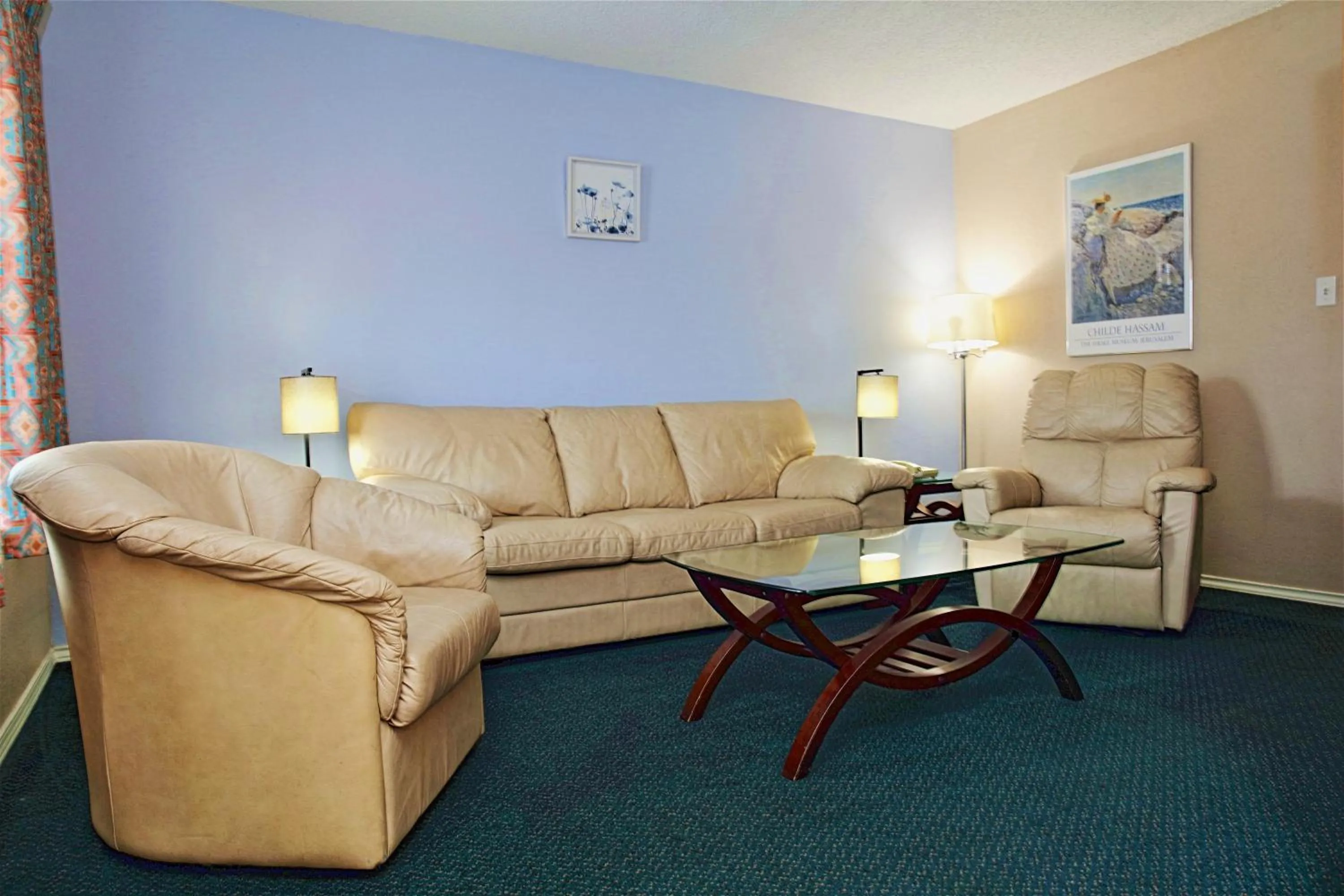 Living room in Victoria Palms Inn and Suites