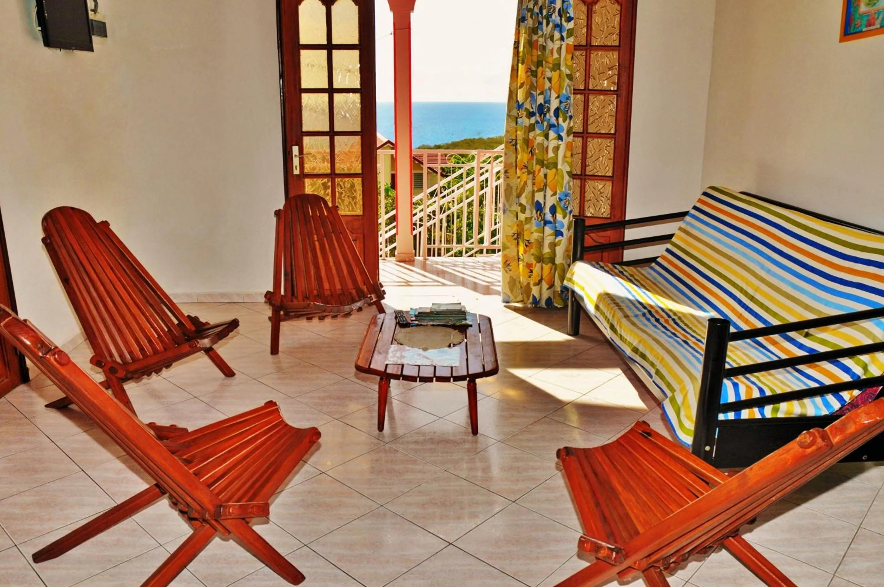 Living room in Les Merveilleux Flots de la Mer