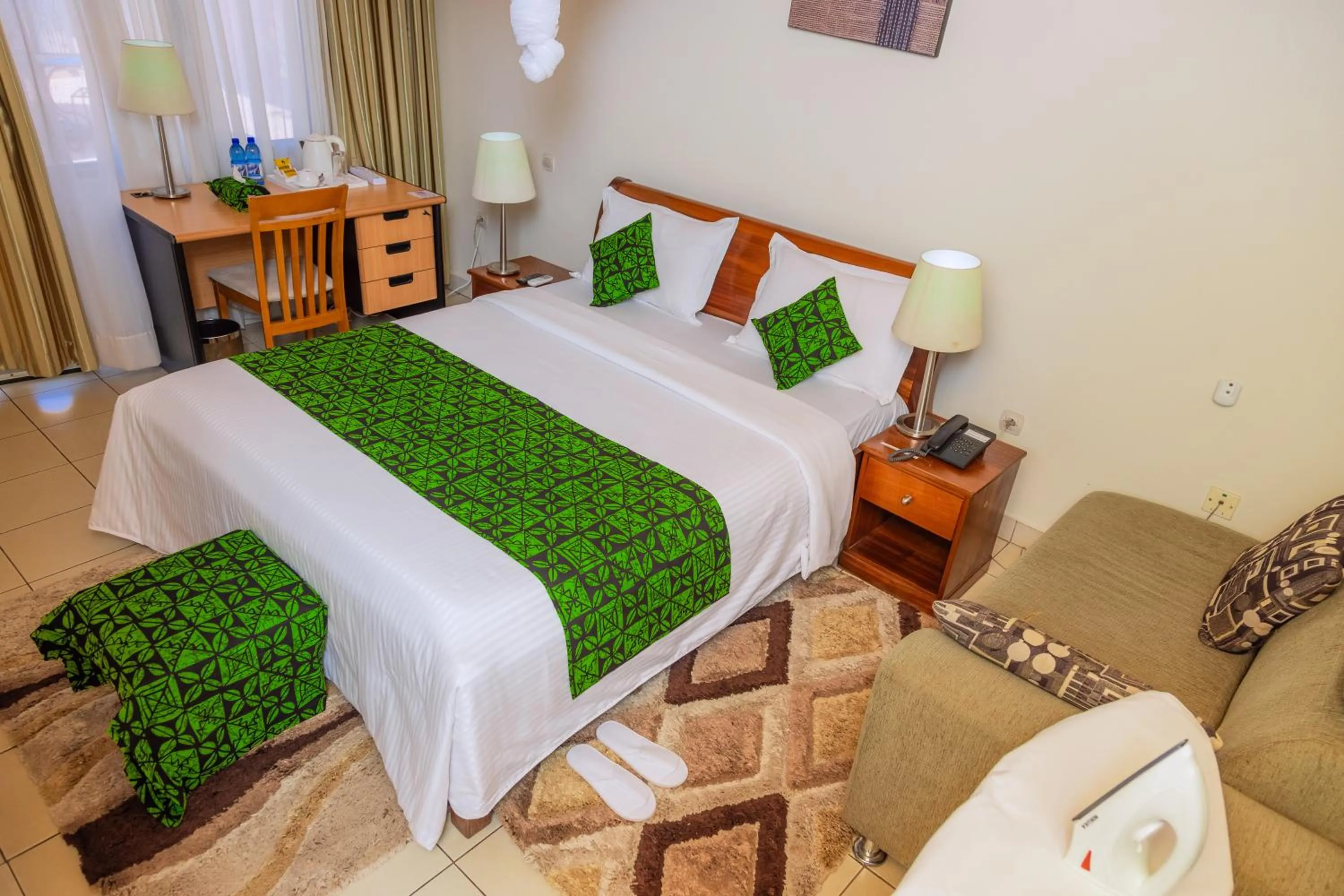 Bed in One Click Hotel