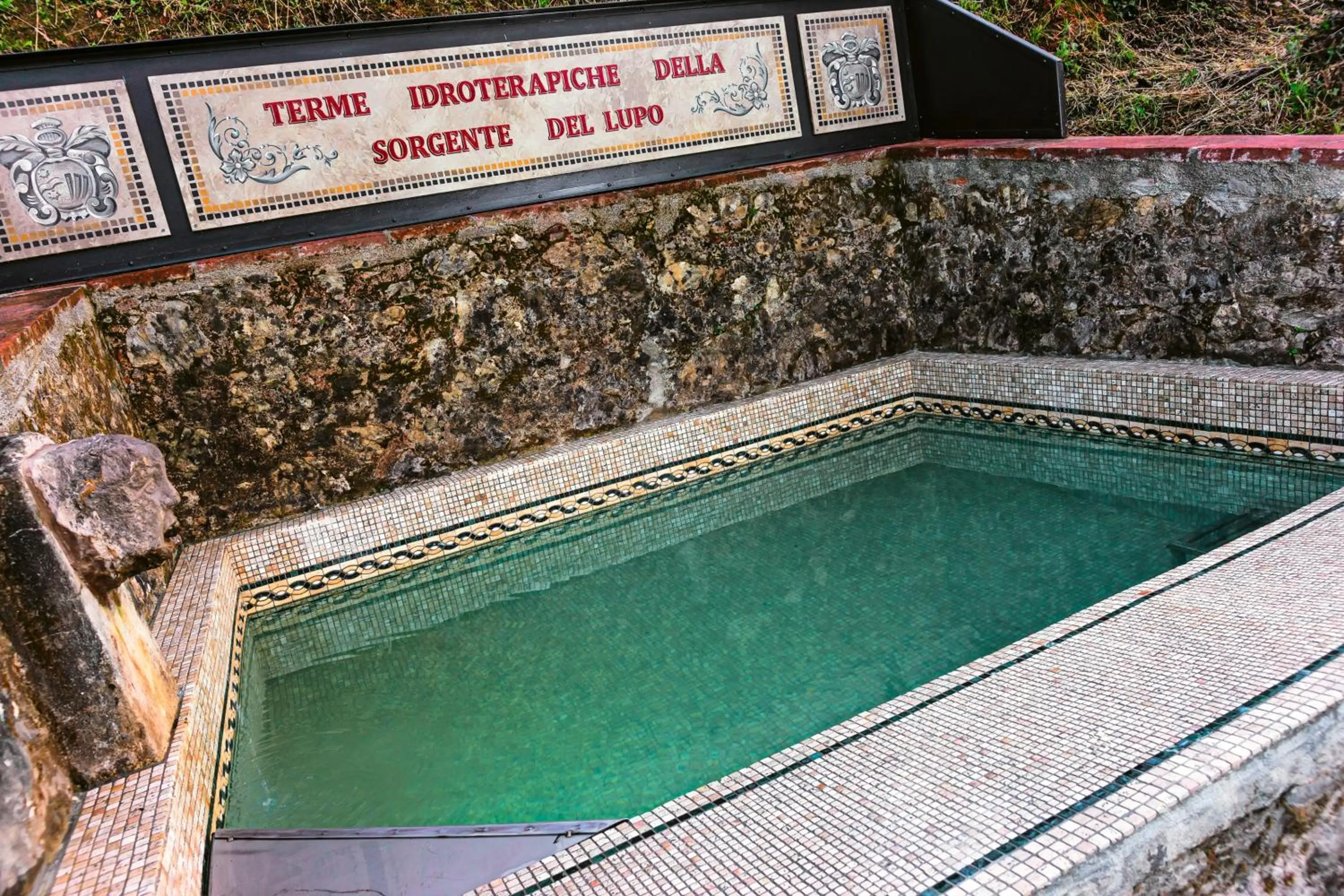 Hot Spring Bath in Hotel Villa Volpi