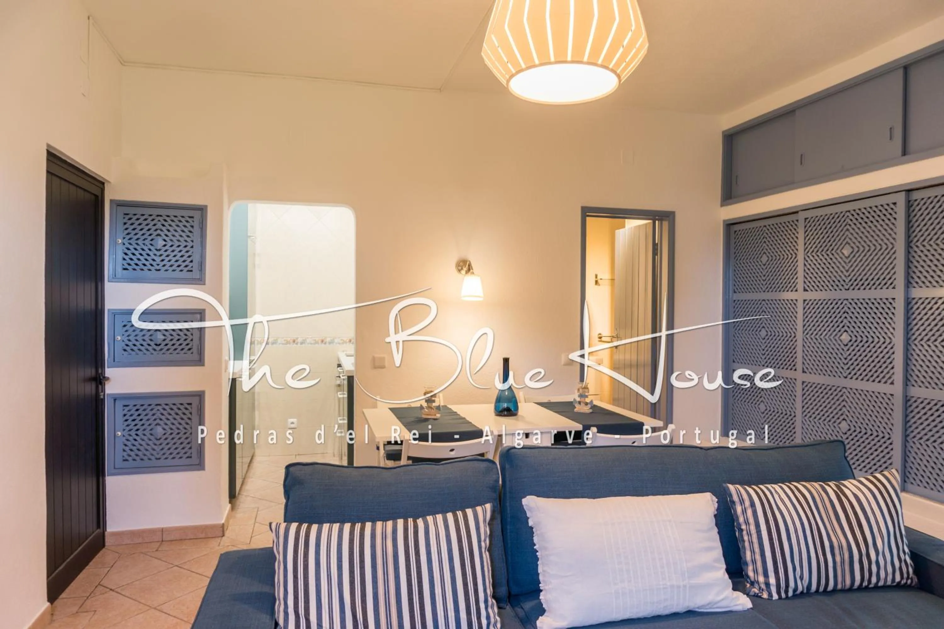 Living room, Bed in The Blue House, Pedras D'el Rei, Tavira