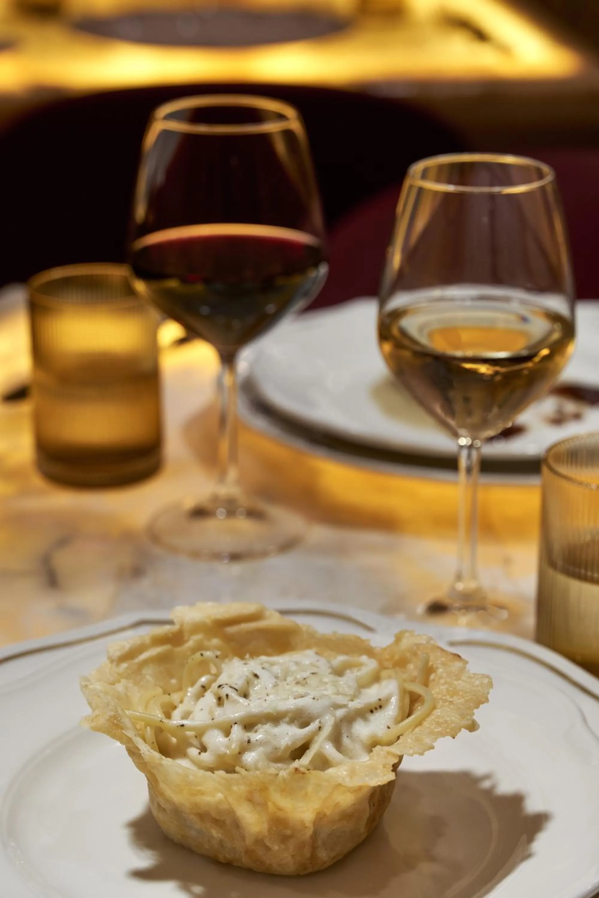 Restaurant/places to eat in Golden Tulip Rome Piram