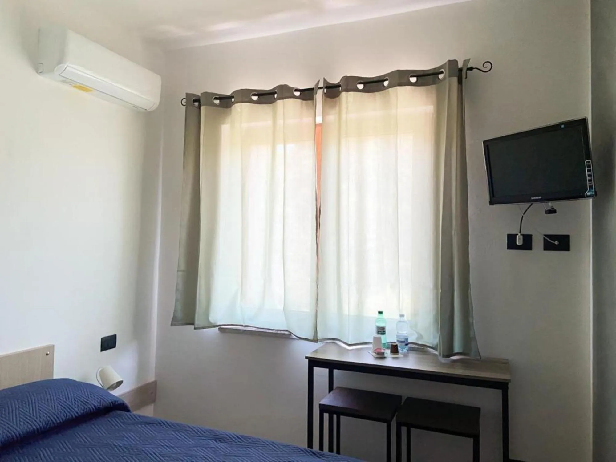 Bedroom, TV/Entertainment Center in B&b Monticella Contursi Terme