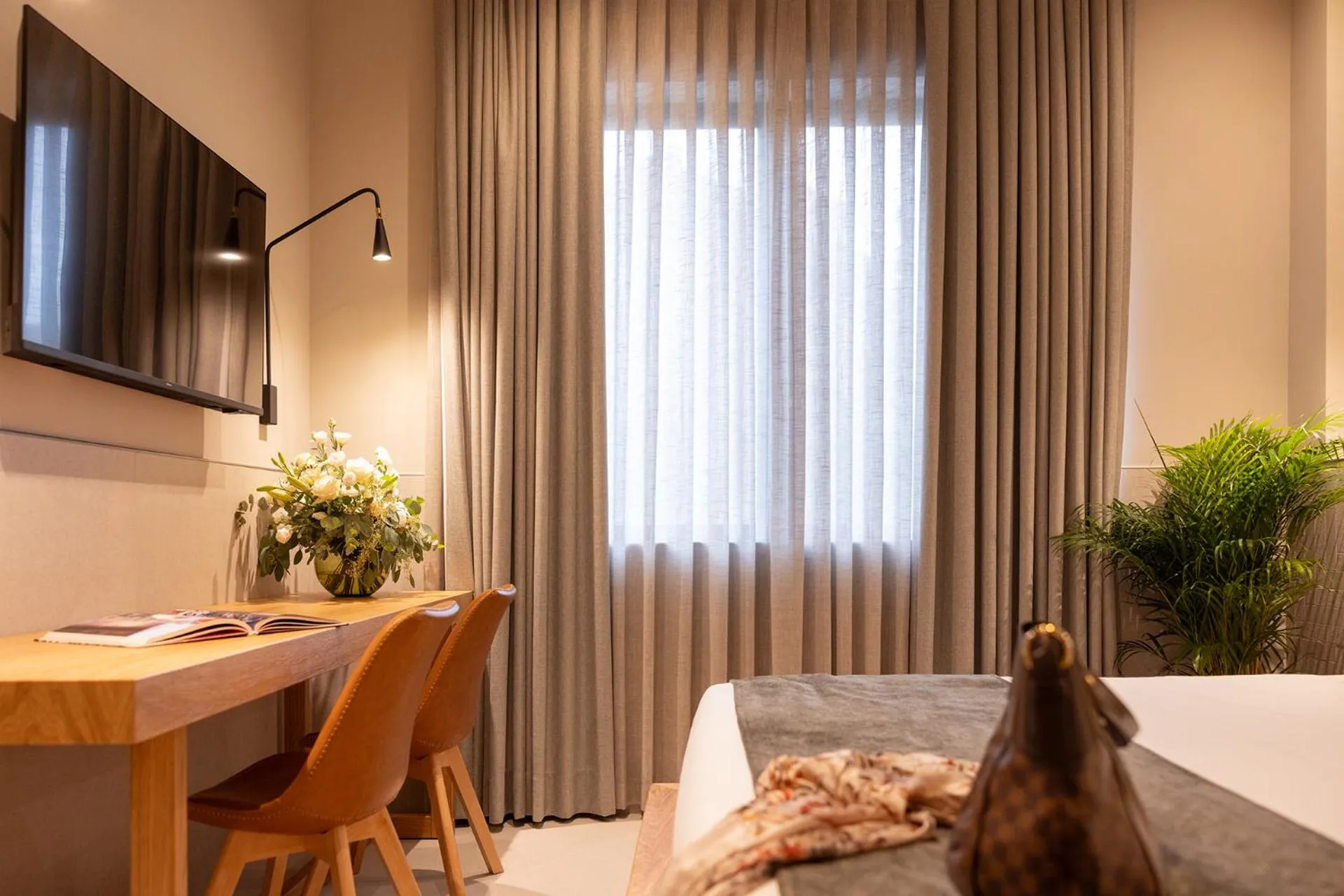 Photo of the whole room, Bed in Hotel Leopardi