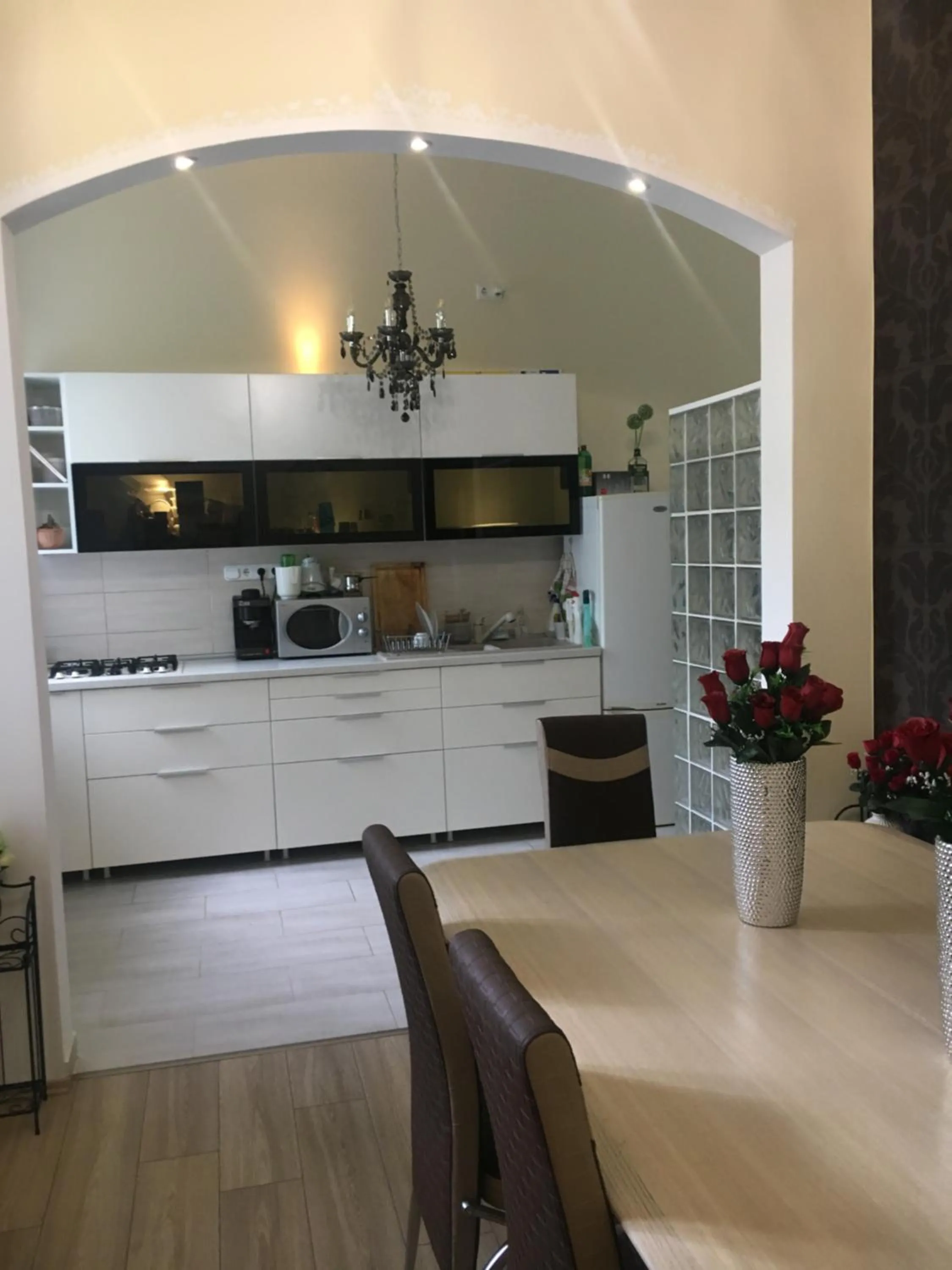 Kitchen or kitchenette in Logod Panorama Apartman
