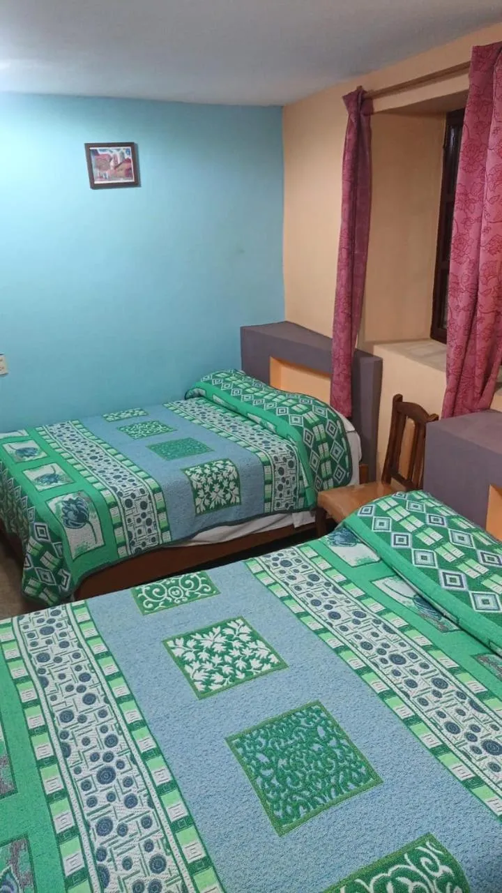 Bedroom, Bed in Hotel California