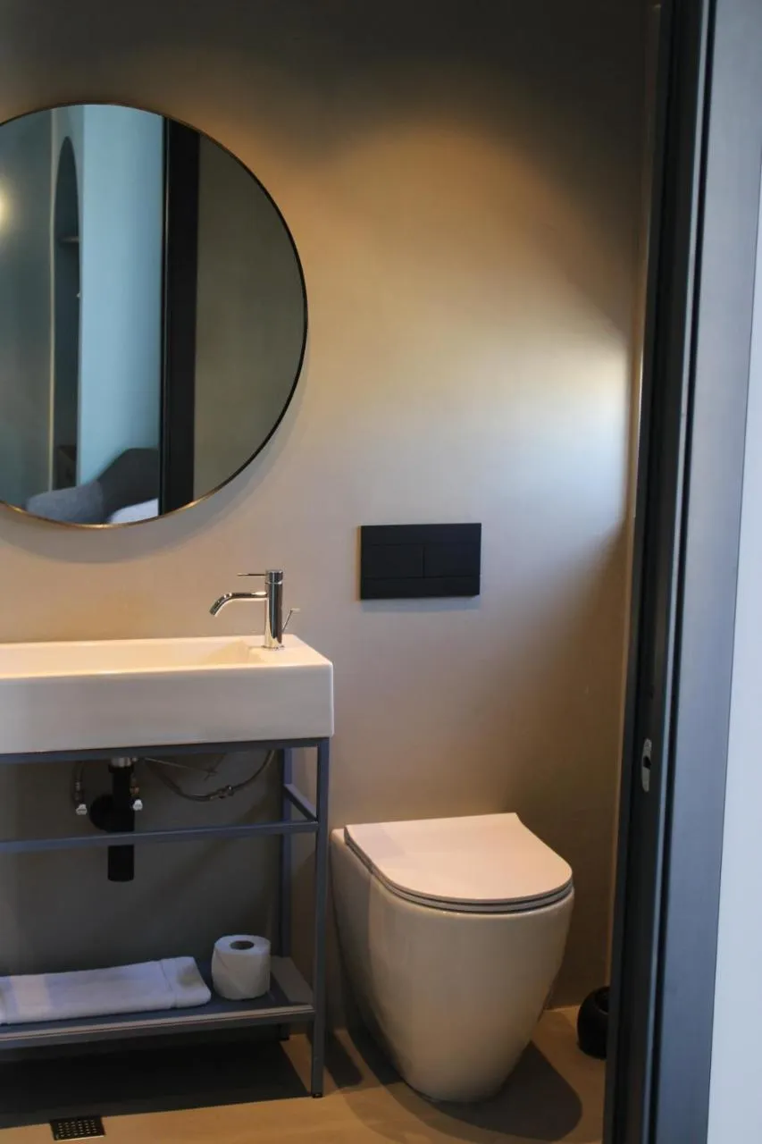 Victoria by Petit Chic