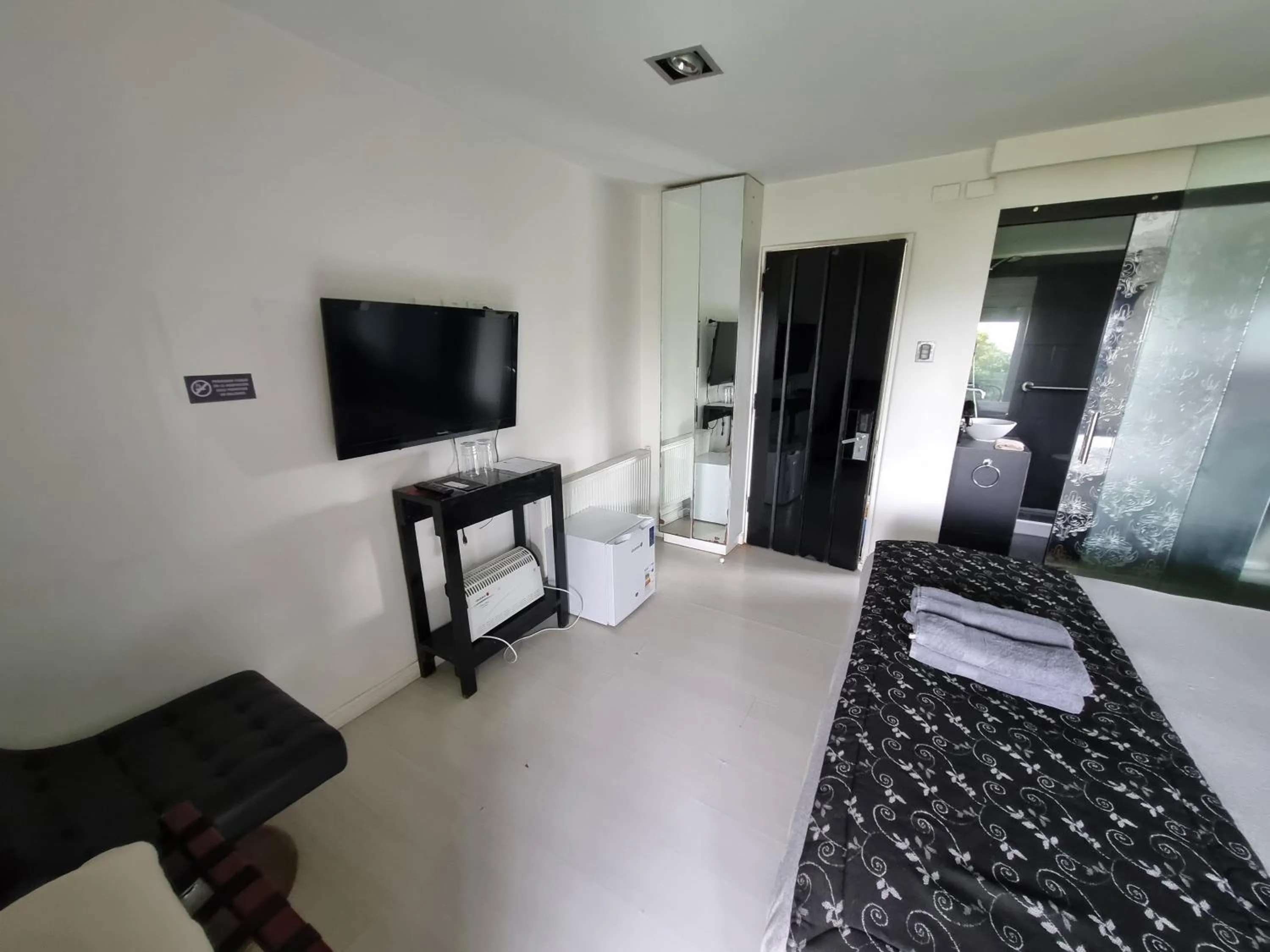 Bed in Winery Hotel Boutique