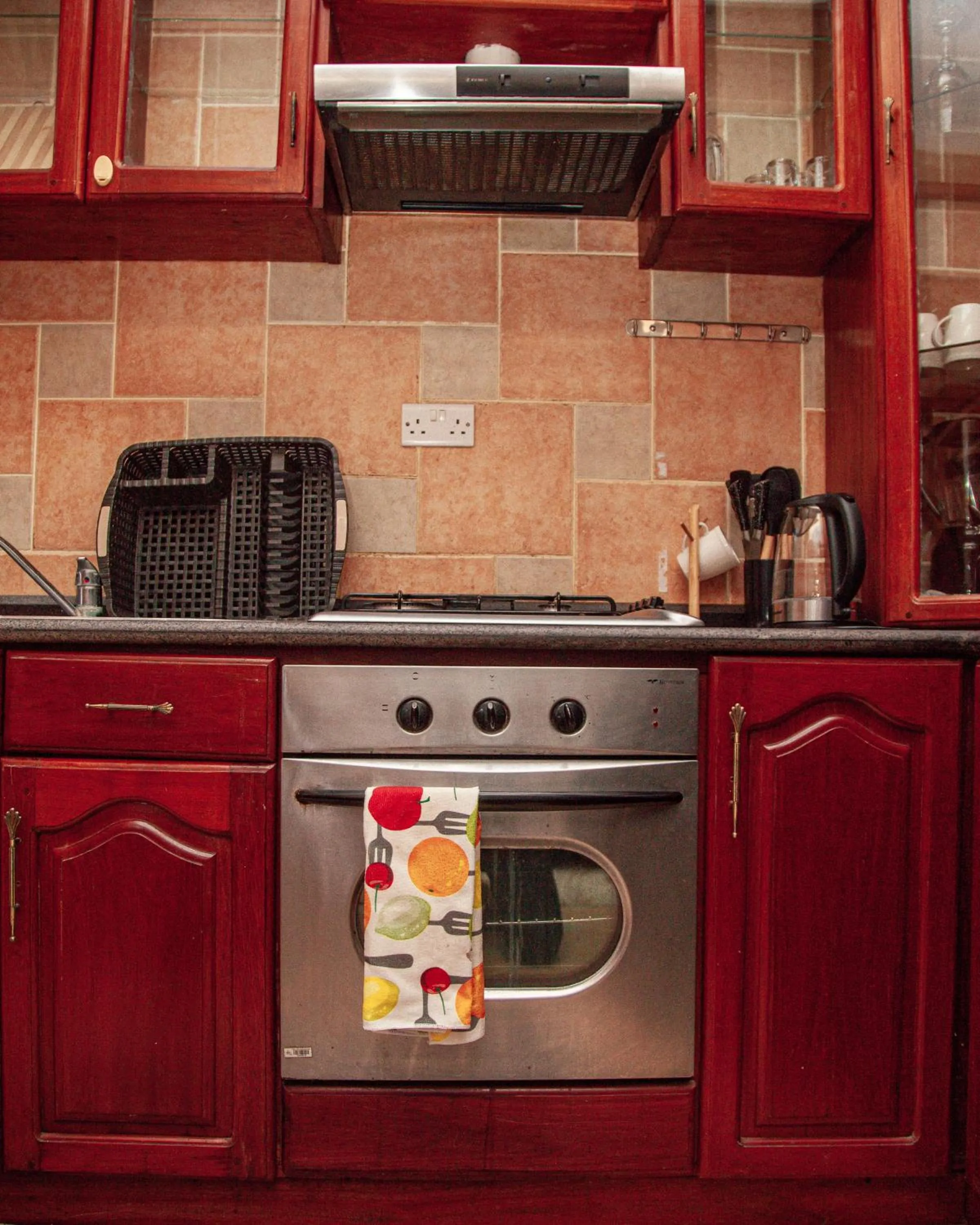 Kitchen or kitchenette in The Amariah Hotel & Apartments Mikocheni