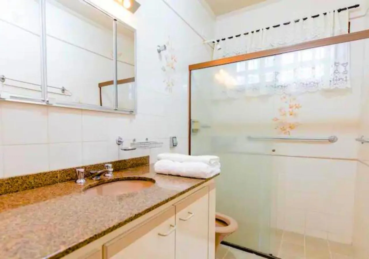 Shower in The Helvetia Polo Villa