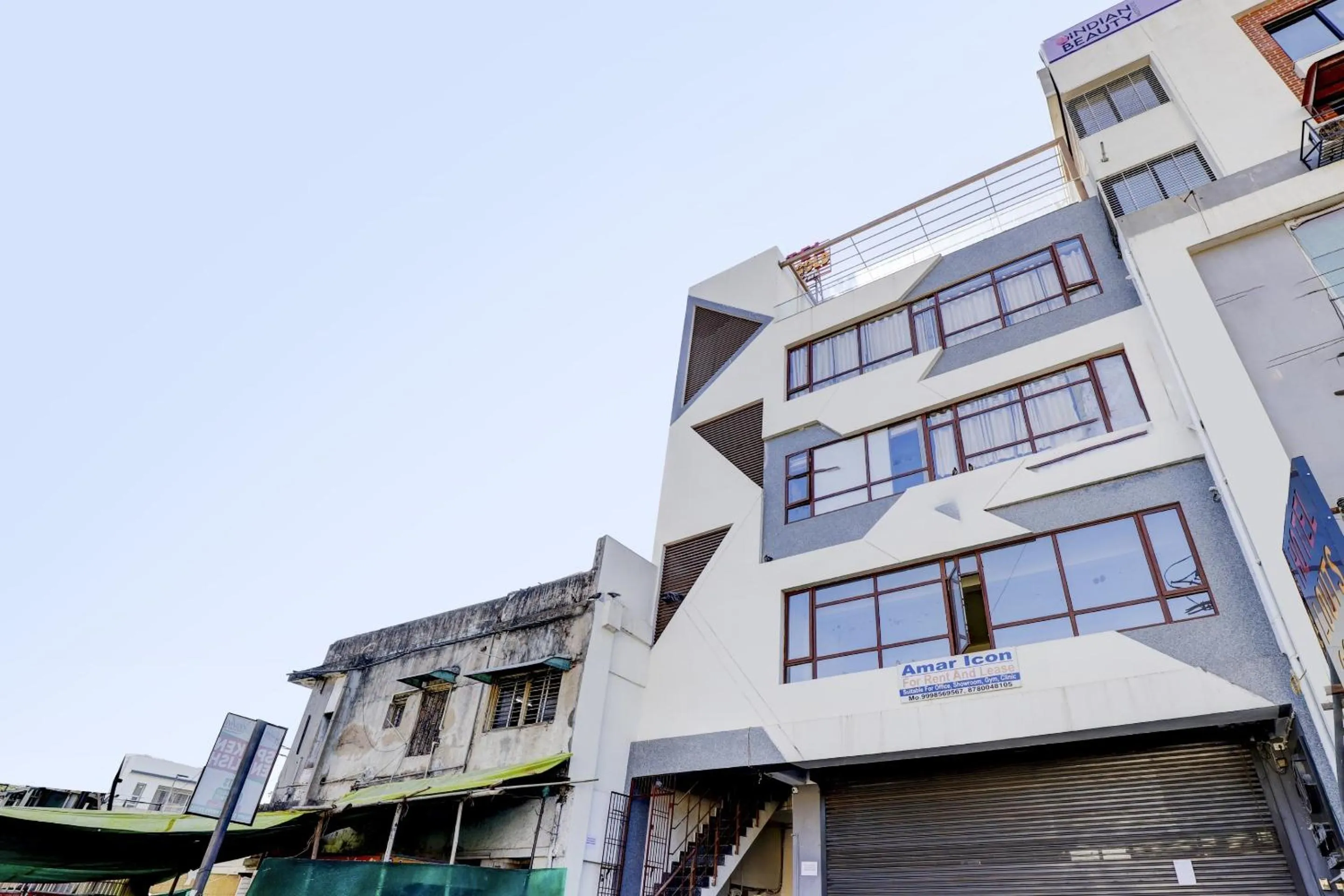 Facade/entrance in Collection O Lotus Gold