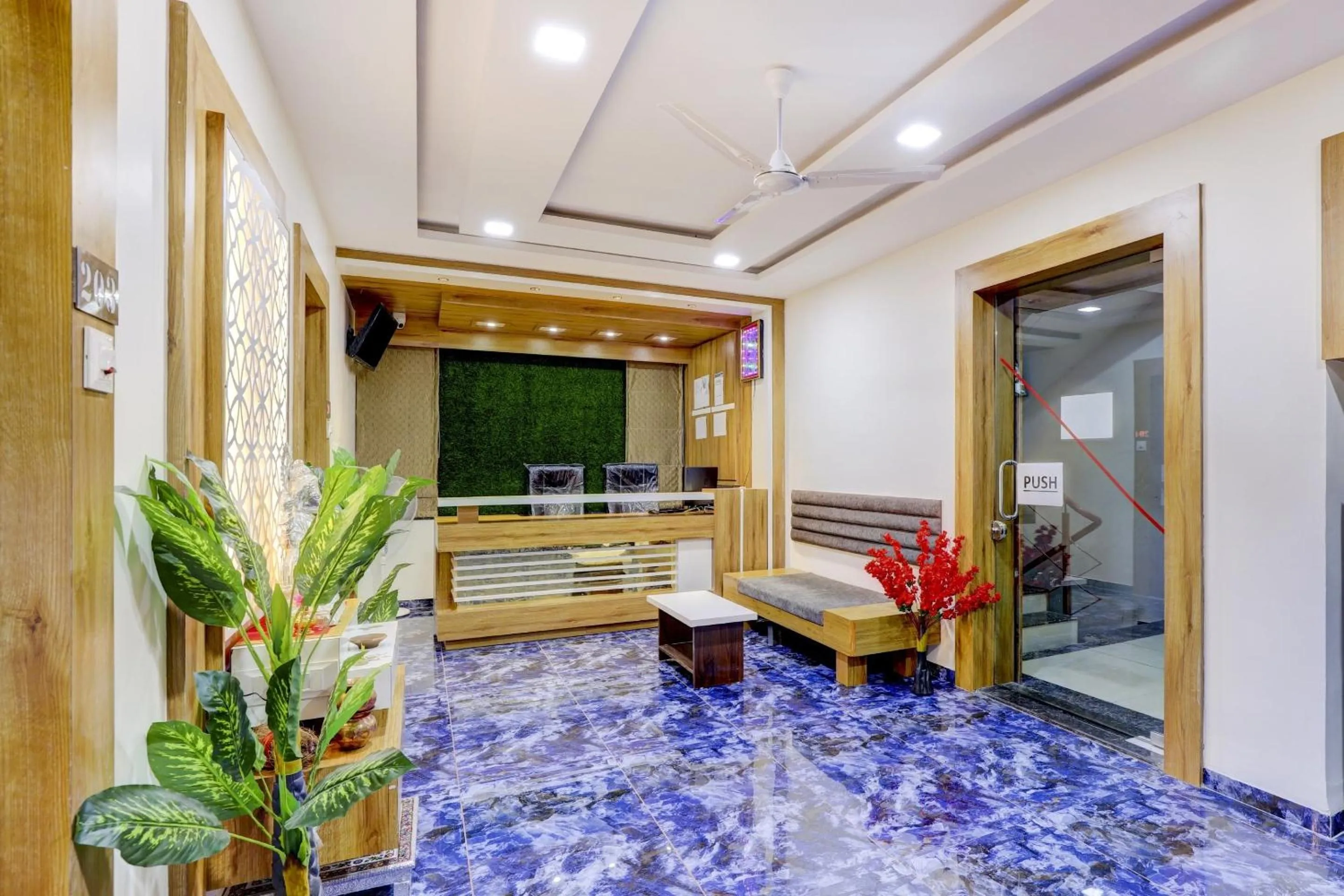 Lobby or reception in Collection O Lotus Gold