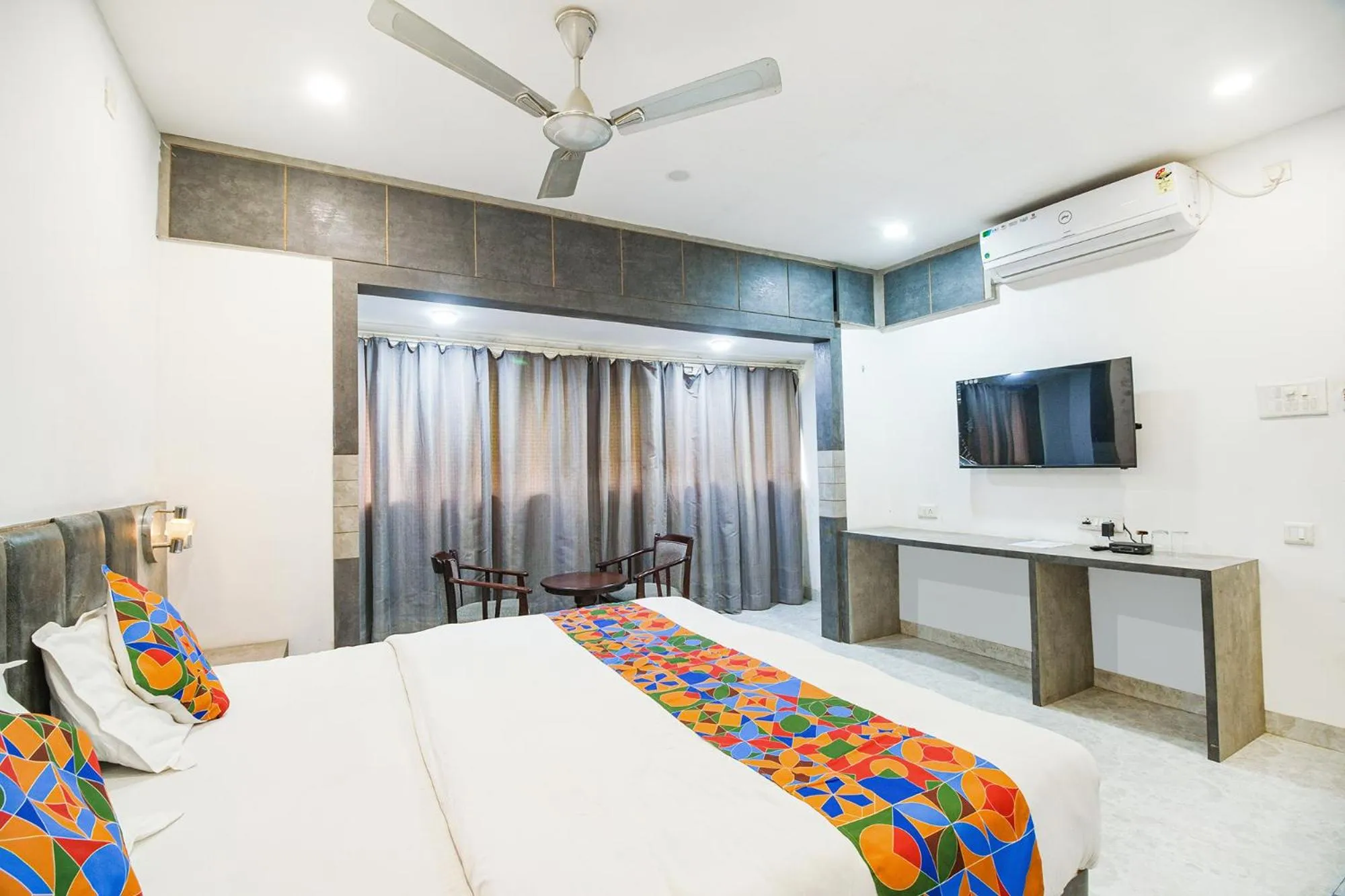 Bed in FabHotel Apple Tree