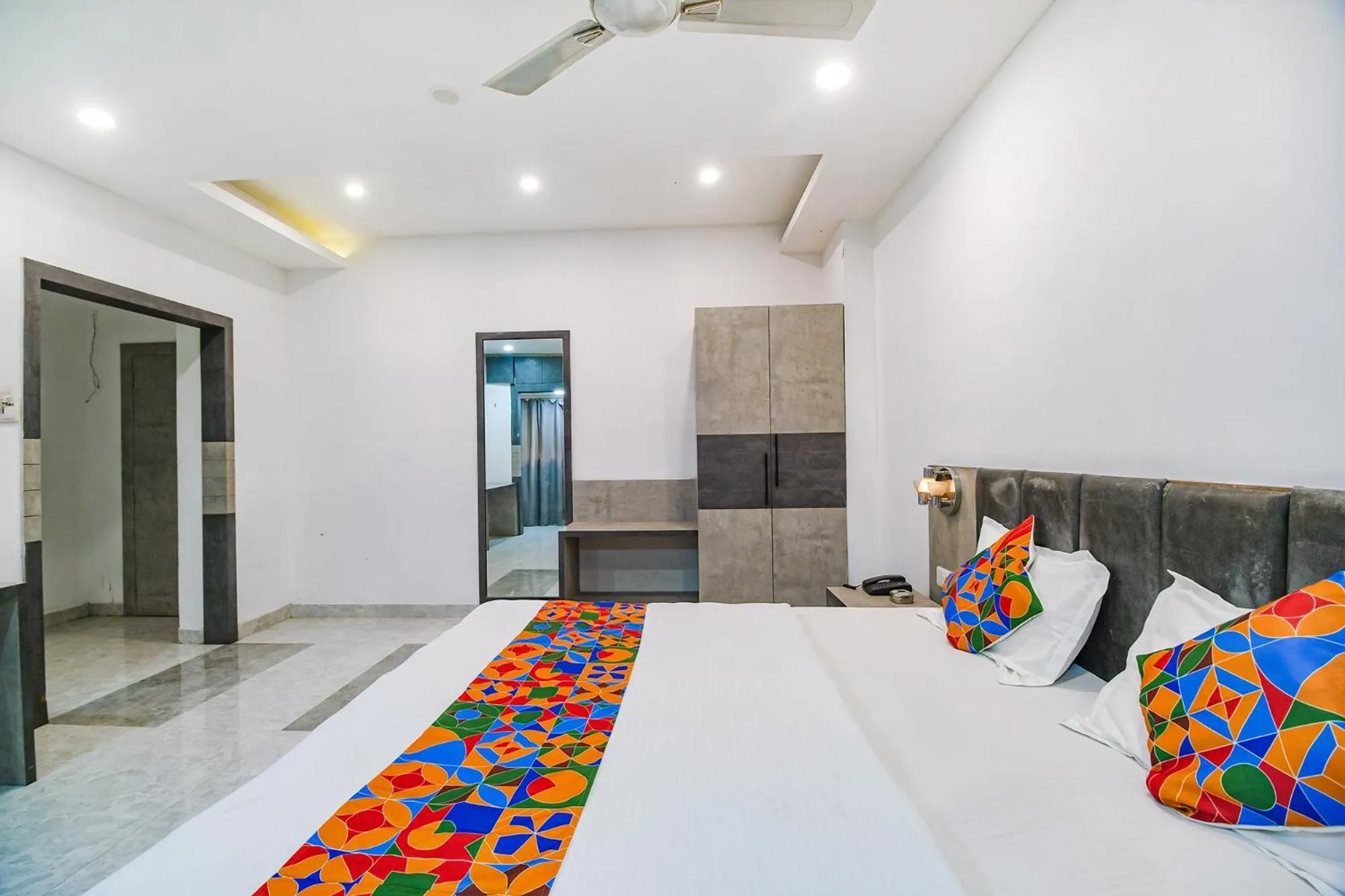 Bed in FabHotel Apple Tree