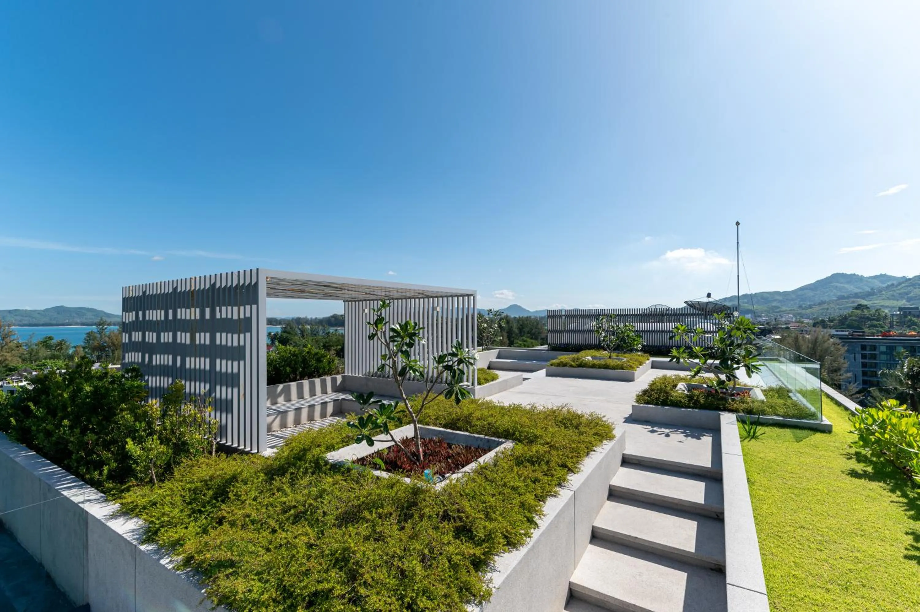 Garden in Aristo 2 Phuket by RESAVA