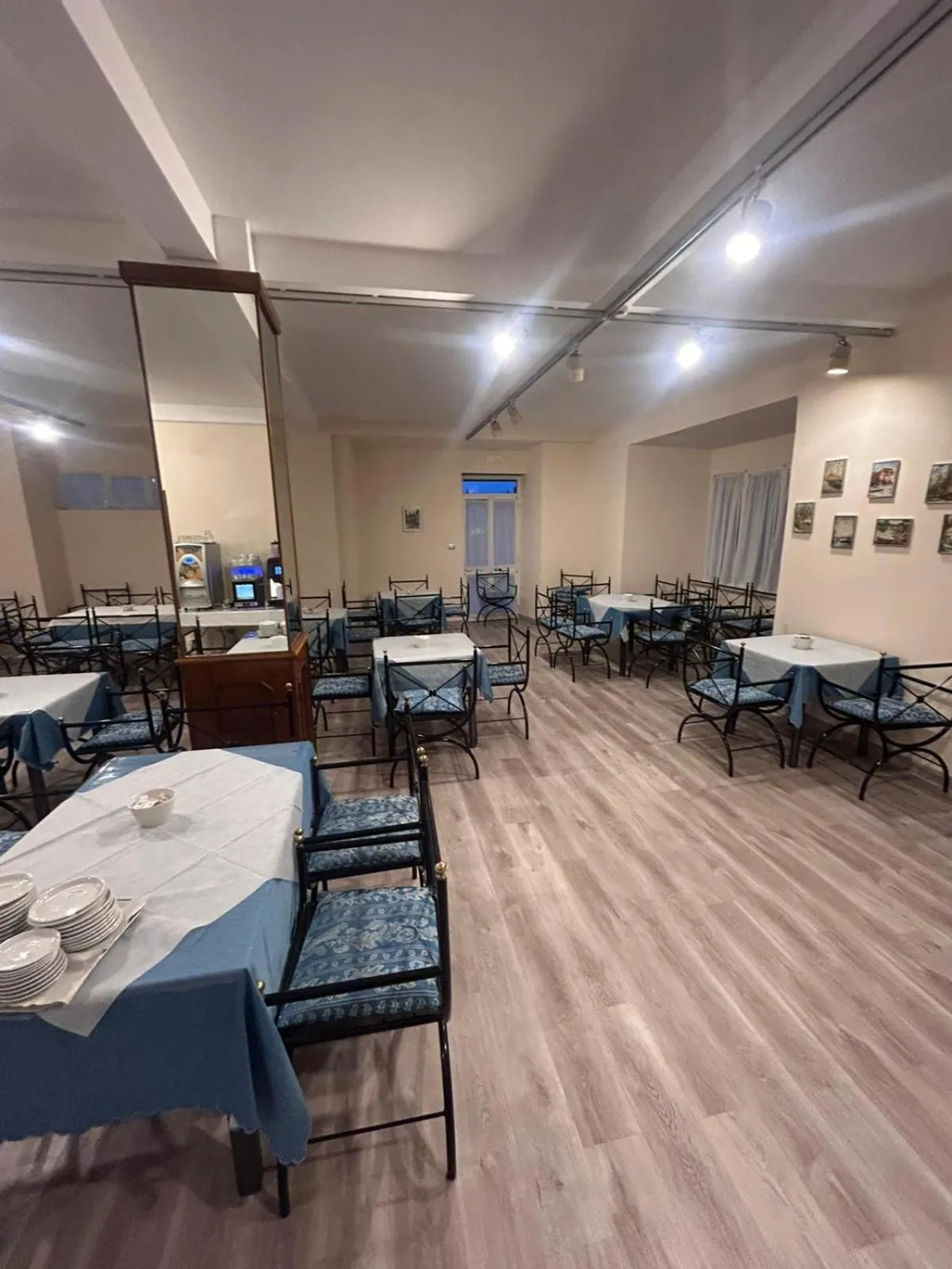 Breakfast in Hotel Bellevue