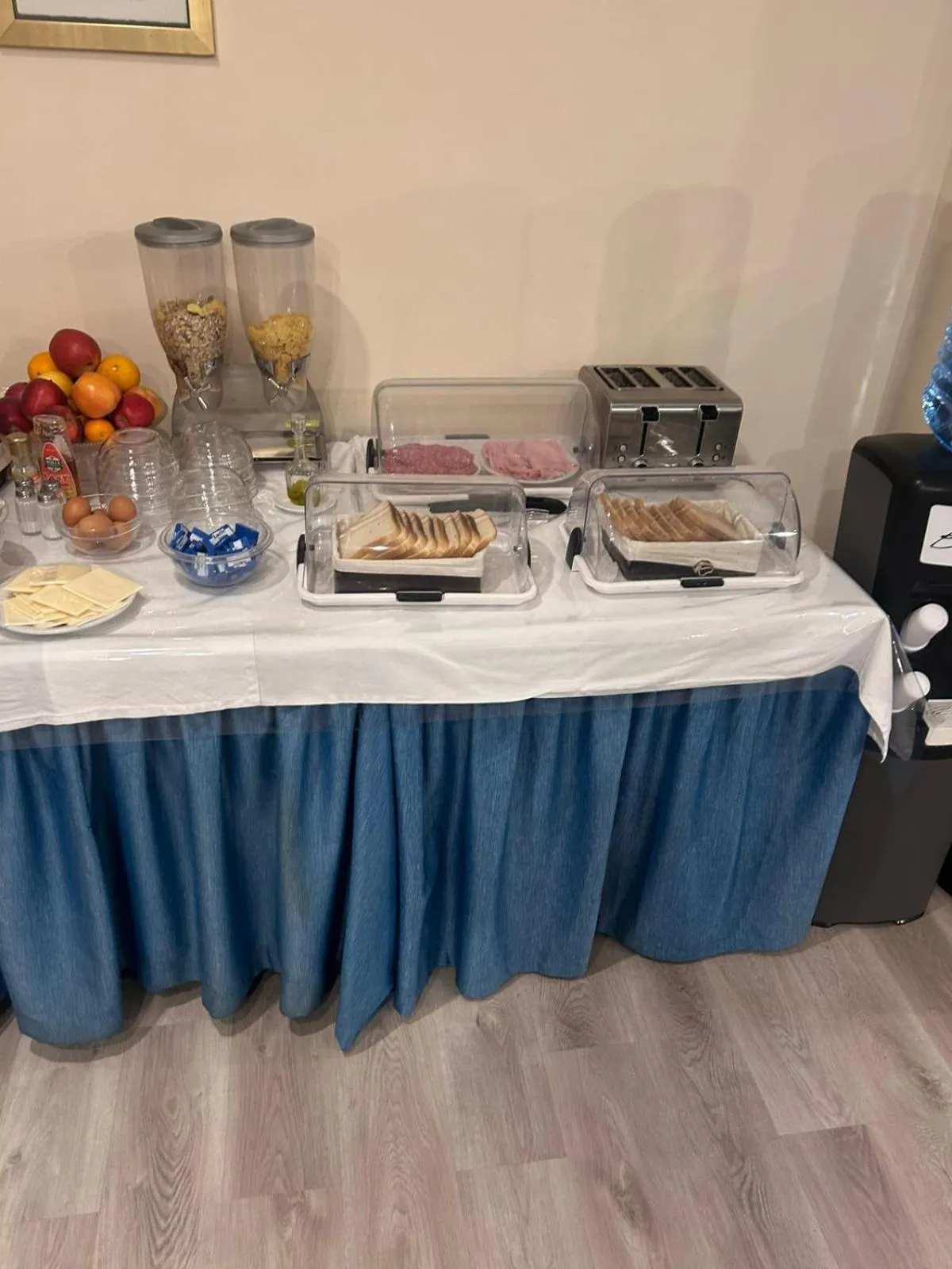 Breakfast in Hotel Bellevue