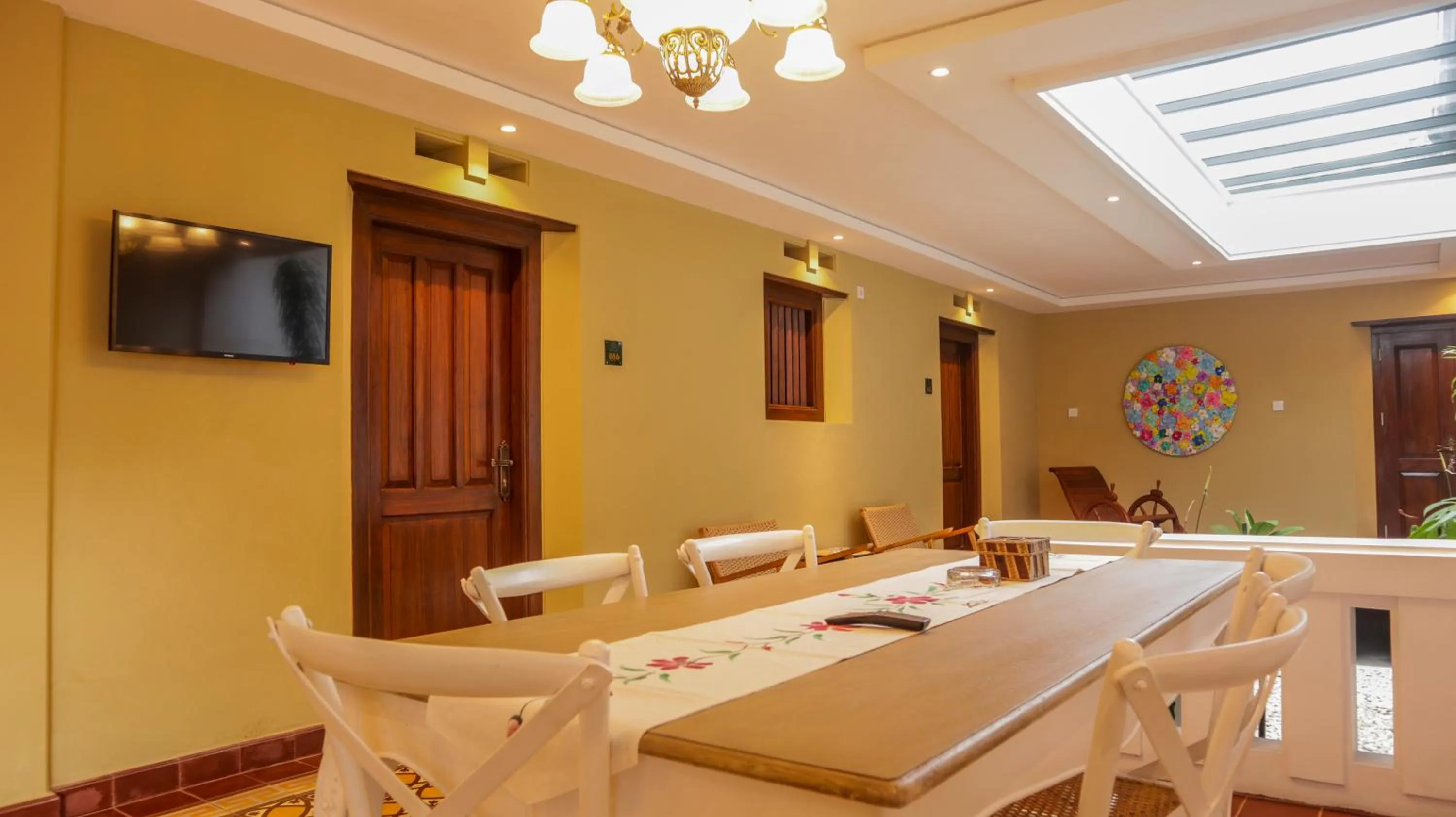 Restaurant/places to eat in Omah Siliran Heritage