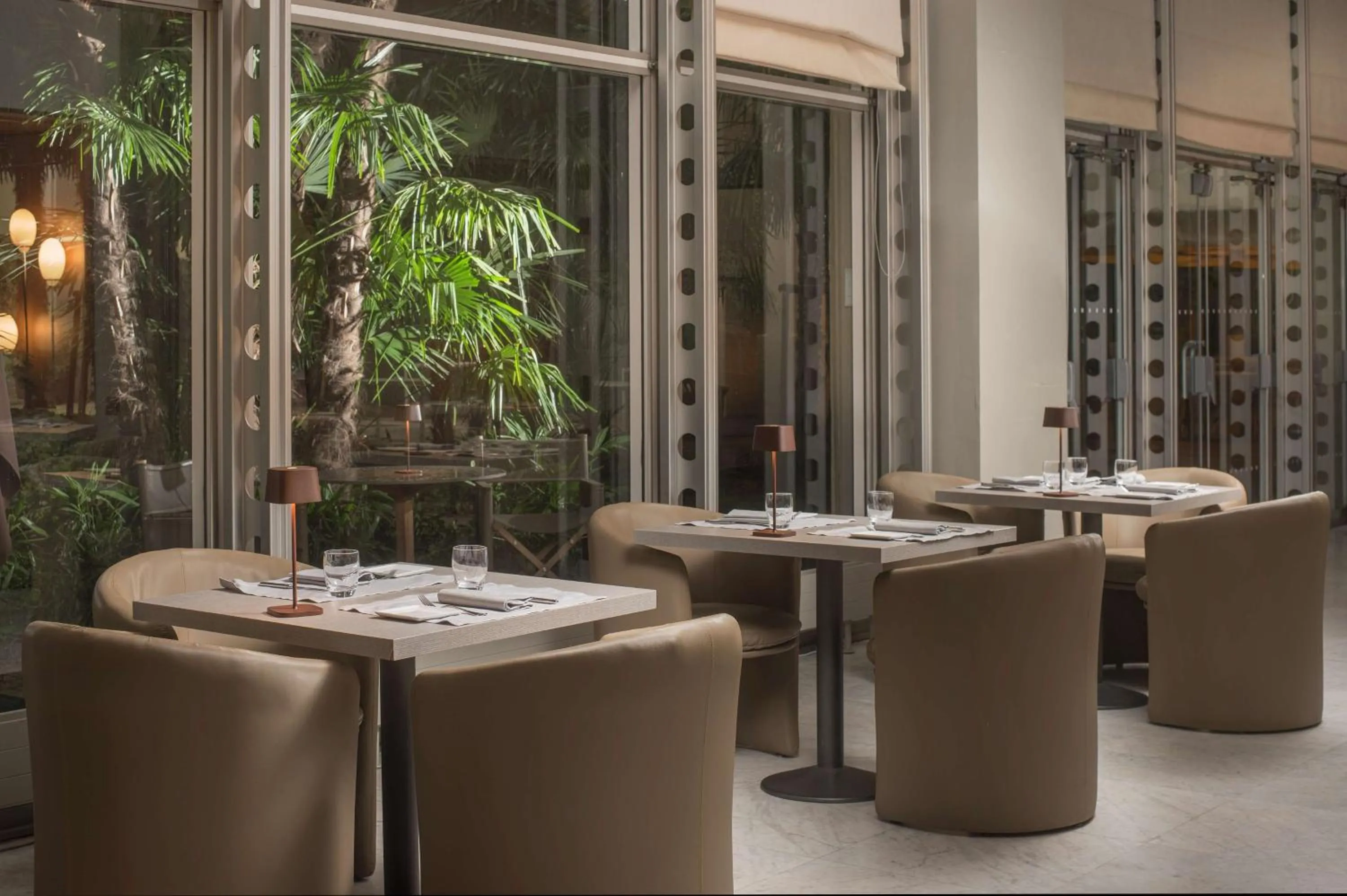 Restaurant/places to eat in NH Torino Lingotto Congress